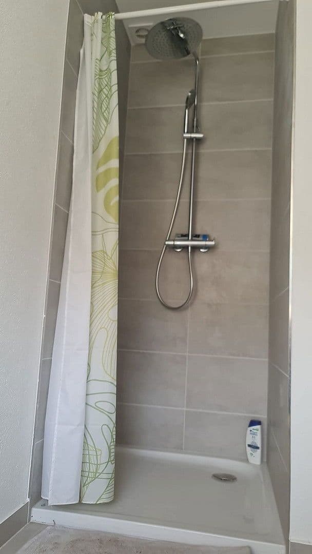 6 bedroom flat to rent, 20 m², Bergneustadt, North Rhine-Westphalia 6 bedroom flat to rent, 20 m², Bergneustadt, North Rhine-Westphalia