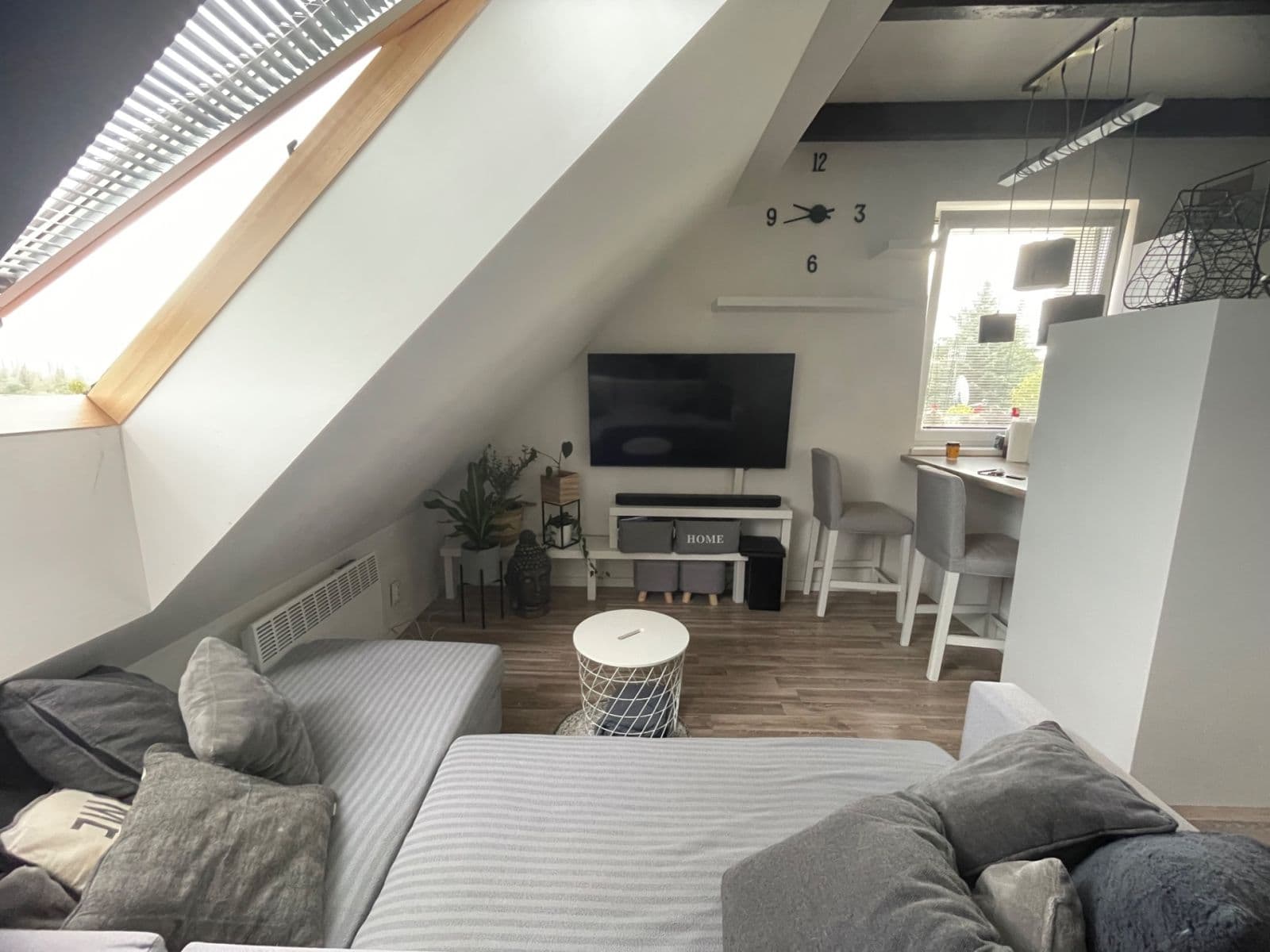 Studio flat to rent, 37 m², Zbuzanská, Prague, Prague Studio flat to rent, 37 m², Zbuzanská, Prague, Prague