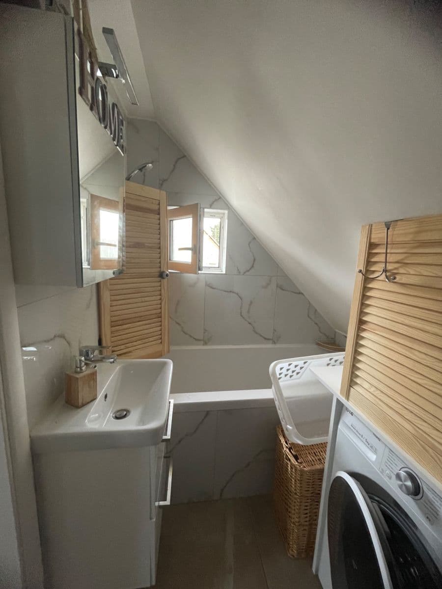 Studio flat to rent, 37 m², Zbuzanská, Prague, Prague Studio flat to rent, 37 m², Zbuzanská, Prague, Prague