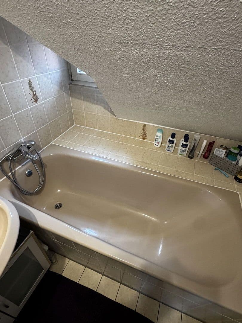 1 bedroom with open-plan kitchen flat to rent, 55 m², Petersstrasse 59-61, Krefeld, North Rhine-Westphalia 1 bedroom with open-plan kitchen flat to rent, 55 m², Petersstrasse 59-61, Krefeld, North Rhine-Westphalia