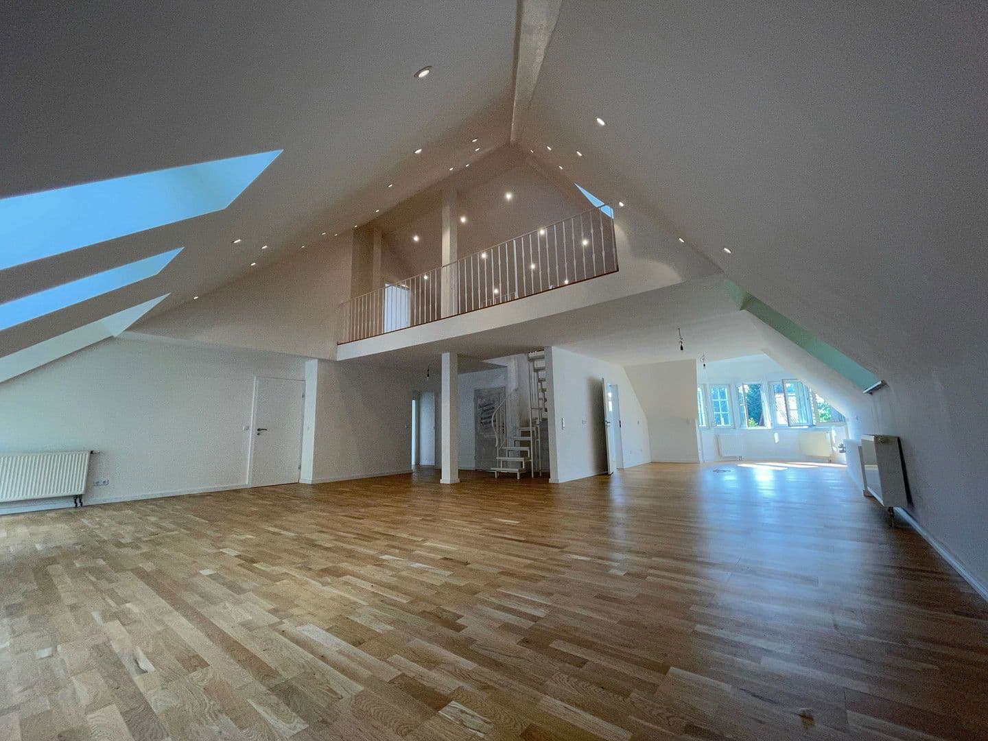 3 bedroom with open-plan kitchen flat to rent, 193 m², Bergstraße 16, Carlsberg, Rhineland-Palatinate 3 bedroom with open-plan kitchen flat to rent, 193 m², Bergstraße 16, Carlsberg, Rhineland-Palatinate