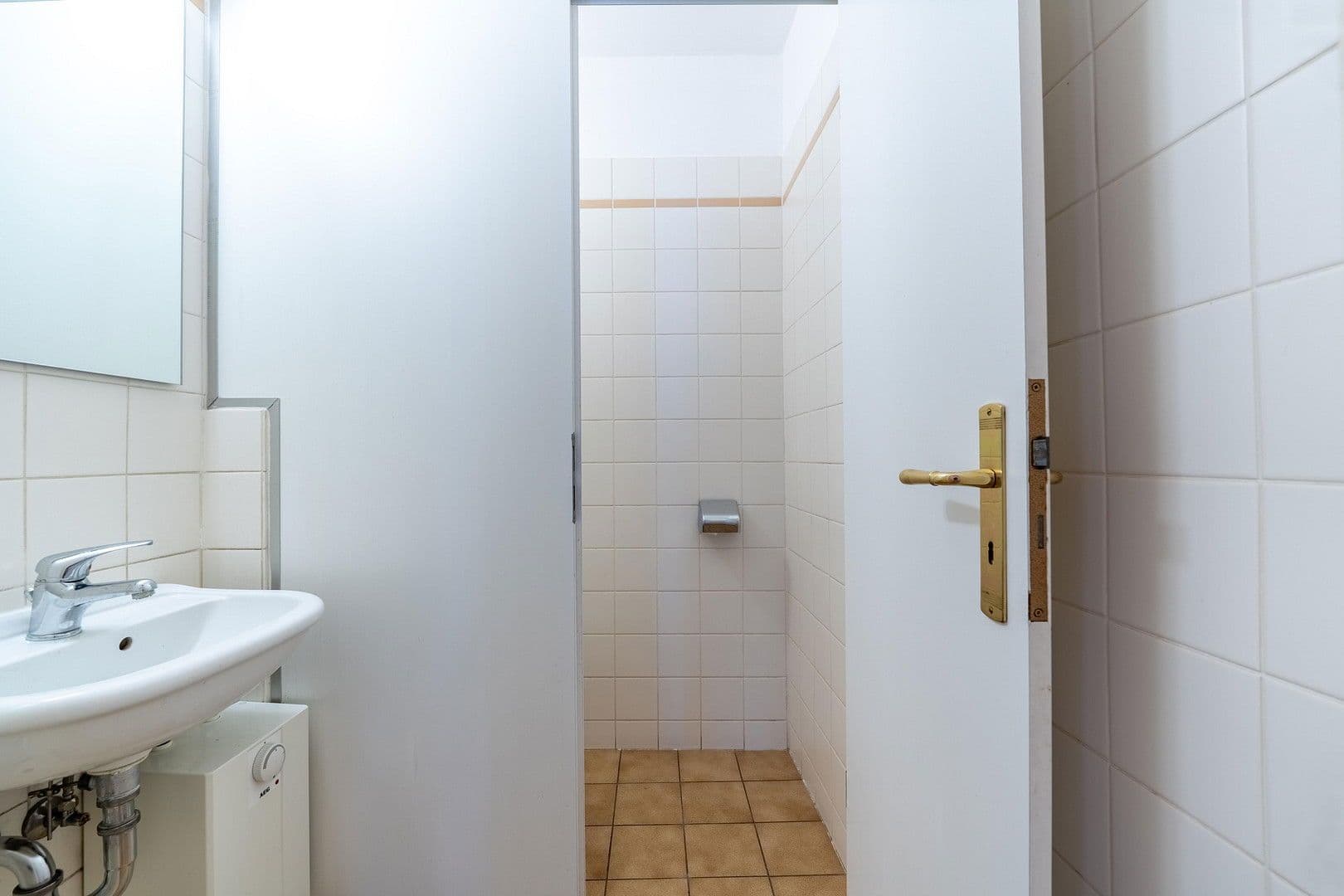 office to rent, 84 m², Taunusstraße 38, Frankfurt, Hesse office to rent, 84 m², Taunusstraße 38, Frankfurt, Hesse