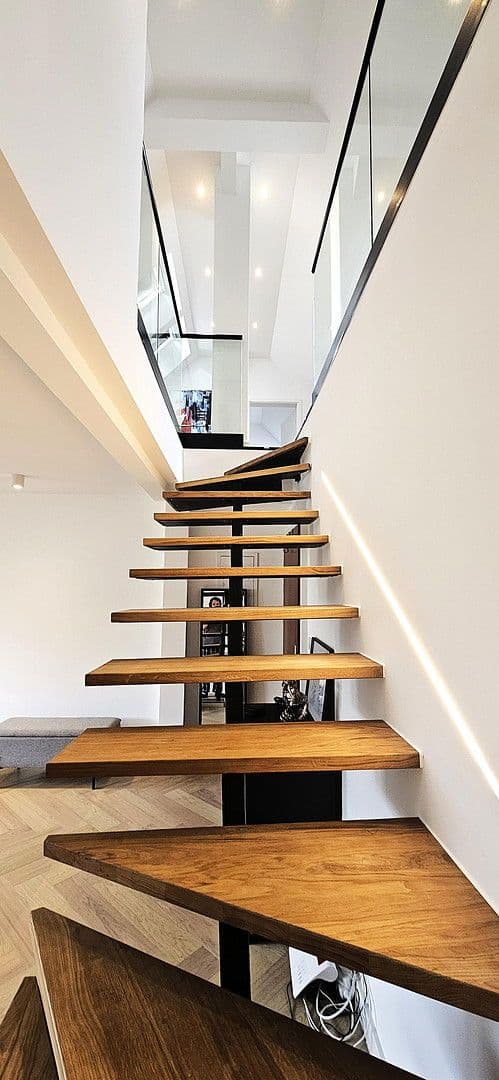 1 bedroom with open-plan kitchen flat to rent, 90 m², Hatzper Str. 141, Essen, North Rhine-Westphalia 1 bedroom with open-plan kitchen flat to rent, 90 m², Hatzper Str. 141, Essen, North Rhine-Westphalia