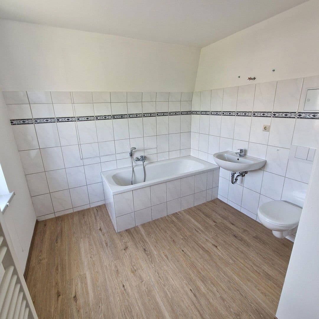 5 bedroom flat to rent, 160 m², Maschinenstr. 1, Großröhrsdorf, Saxony 5 bedroom flat to rent, 160 m², Maschinenstr. 1, Großröhrsdorf, Saxony