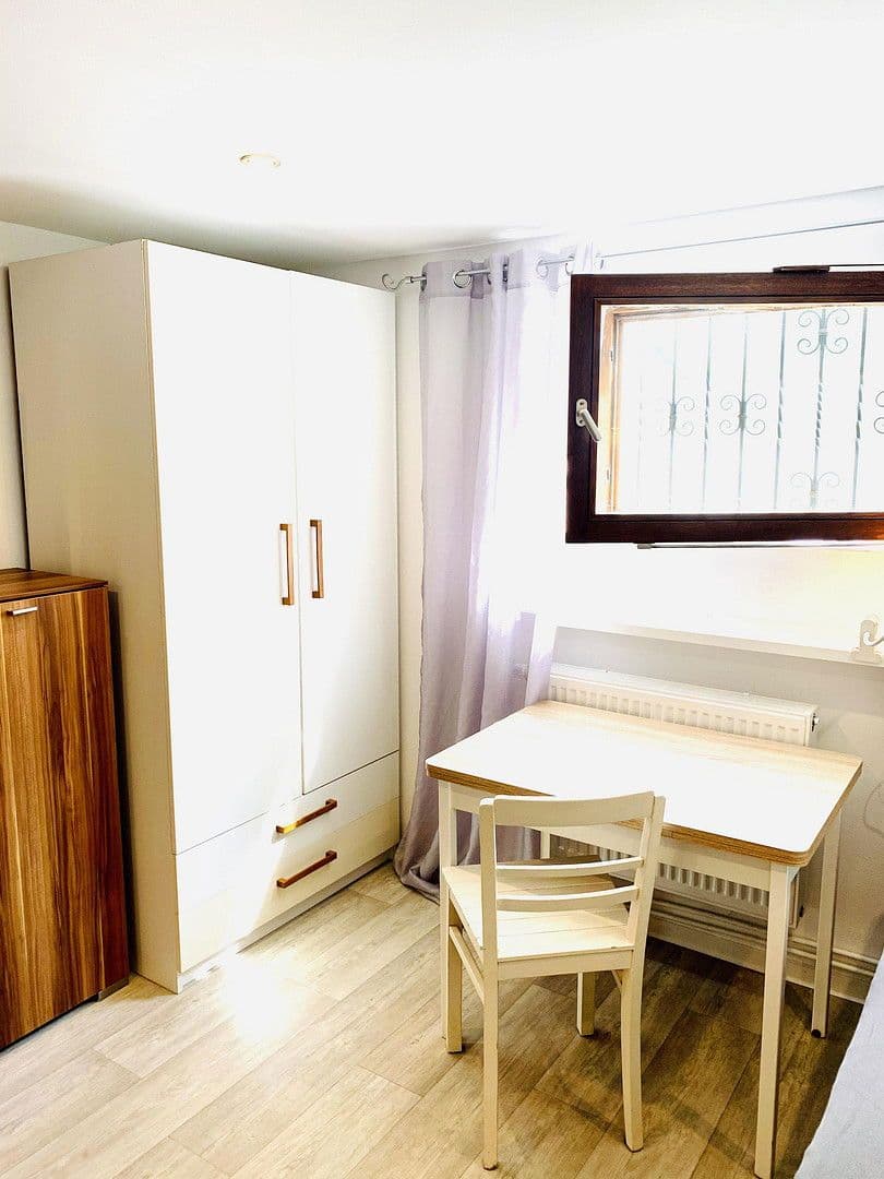 1 bedroom flat to rent, 30 m², Dudenhofen, Rhineland-Palatinate 1 bedroom flat to rent, 30 m², Dudenhofen, Rhineland-Palatinate