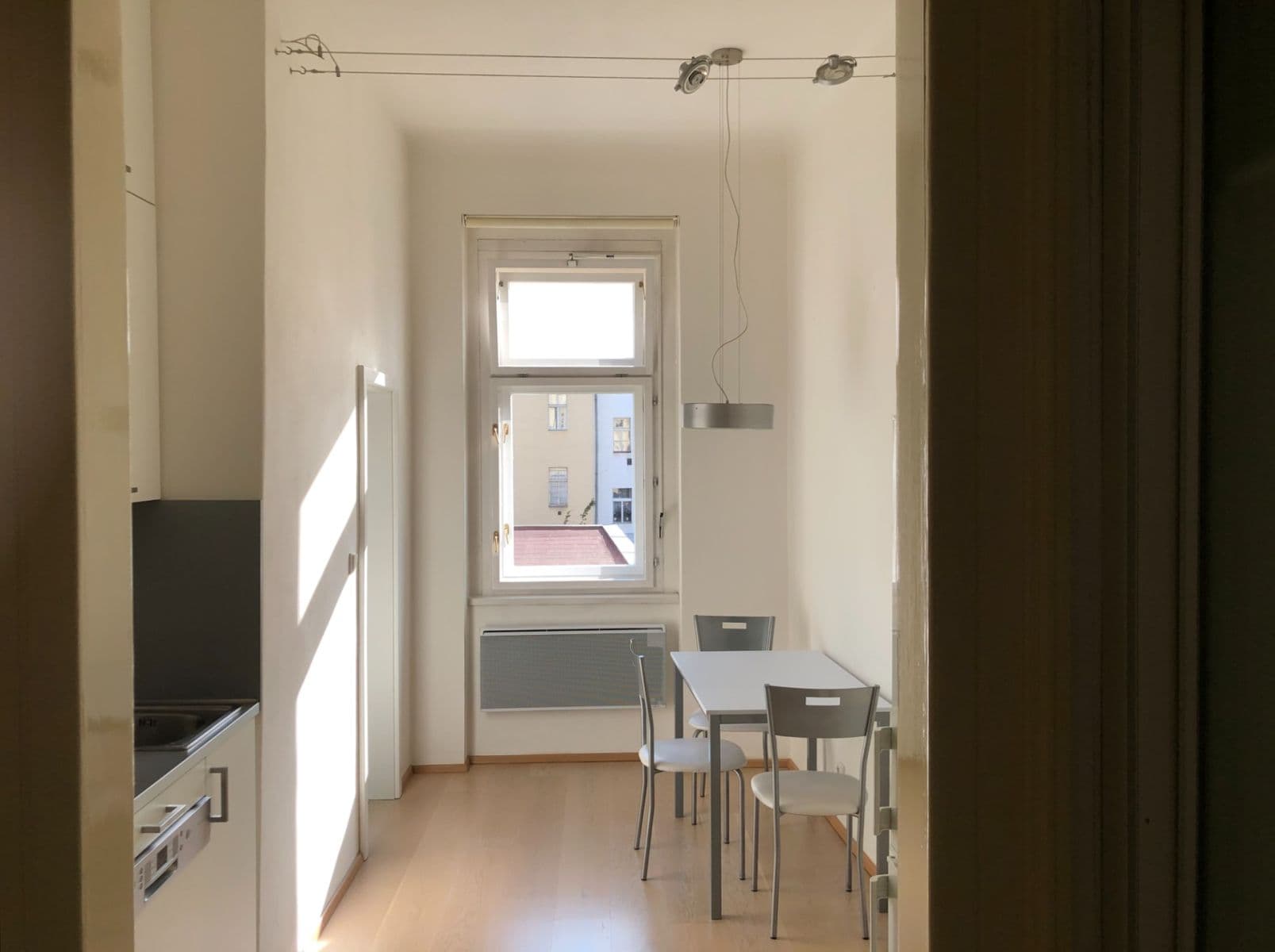 1 bedroom with open-plan kitchen flat to rent, 42 m², Bořivojova, Prague, Prague 1 bedroom with open-plan kitchen flat to rent, 42 m², Bořivojova, Prague, Prague