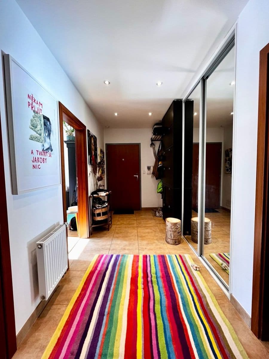 2 bedroom with open-plan kitchen flat to rent, 80 m², K Vltavě, Prague, Prague 2 bedroom with open-plan kitchen flat to rent, 80 m², K Vltavě, Prague, Prague