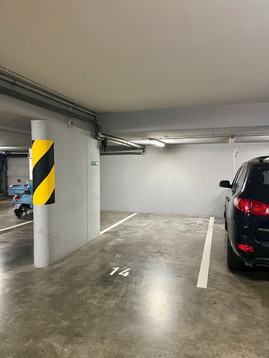 2 bedroom with open-plan kitchen flat to rent, 80 m², K Vltavě, Prague, Prague 2 bedroom with open-plan kitchen flat to rent, 80 m², K Vltavě, Prague, Prague