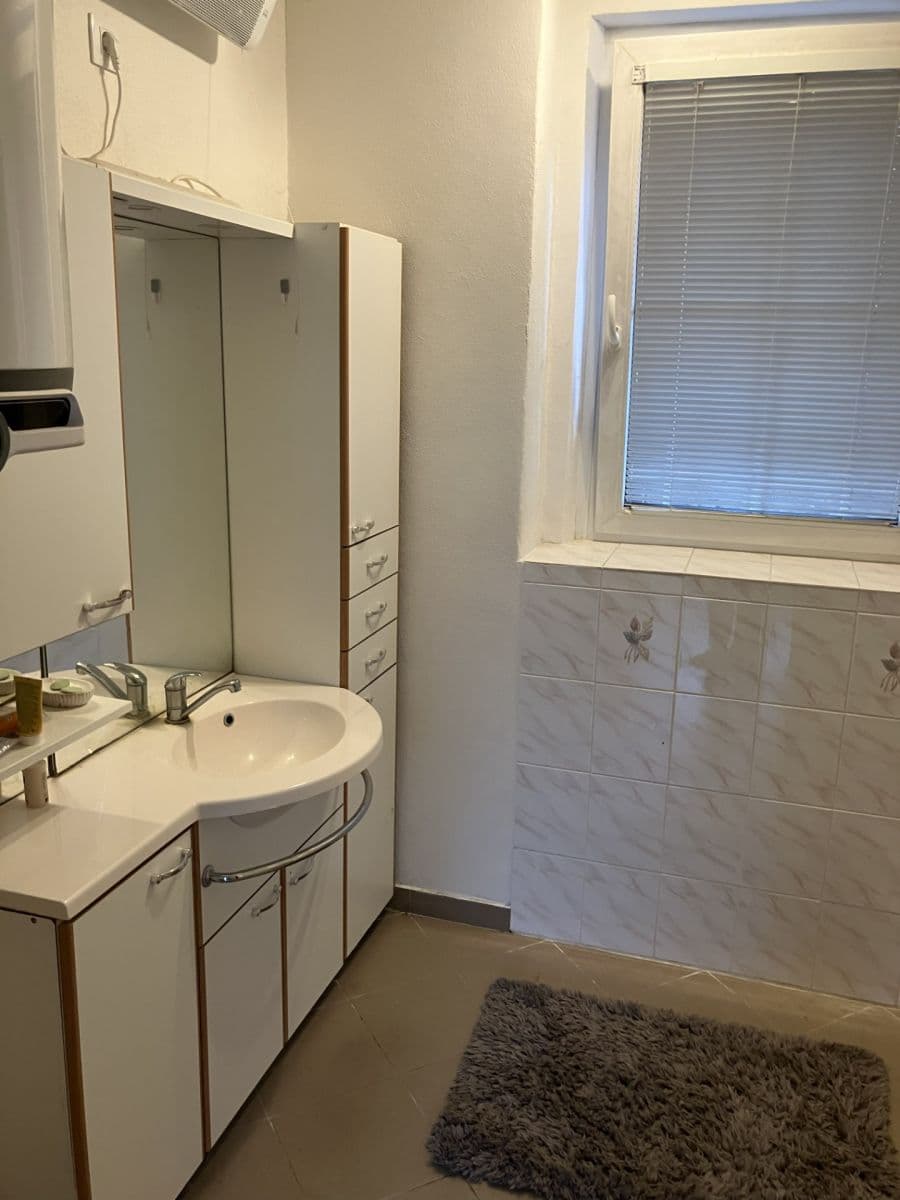 2 bedroom with open-plan kitchen flat to rent, 70 m², V Zídkách, Vrané nad Vltavou, Středočeský Region 2 bedroom with open-plan kitchen flat to rent, 70 m², V Zídkách, Vrané nad Vltavou, Středočeský Region