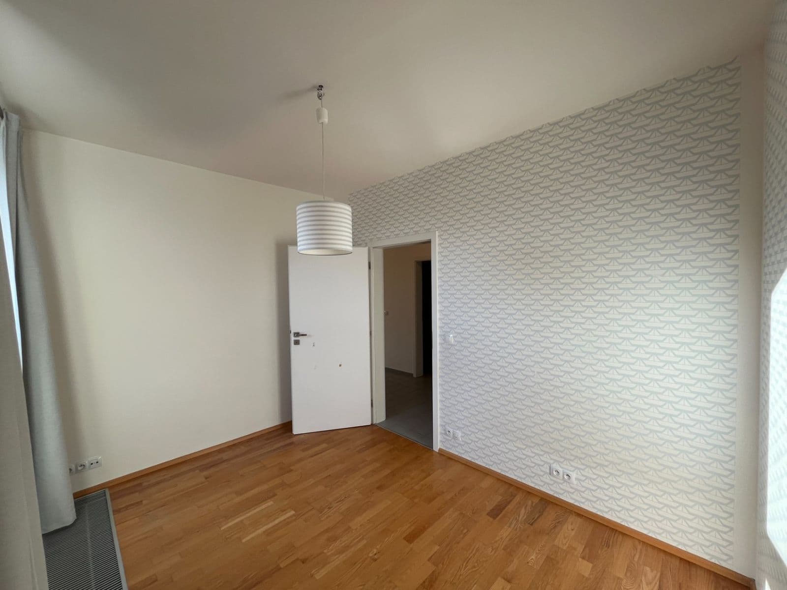 3 bedroom with open-plan kitchen flat to rent, 90 m², U Uranie, Prague, Prague 3 bedroom with open-plan kitchen flat to rent, 90 m², U Uranie, Prague, Prague