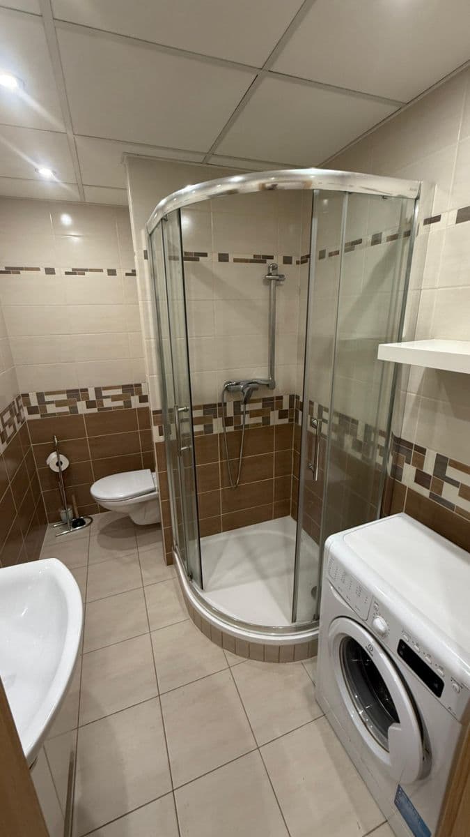 1 bedroom with open-plan kitchen flat to rent, 40 m², Františka Malíka, Most, Ústecký Region 1 bedroom with open-plan kitchen flat to rent, 40 m², Františka Malíka, Most, Ústecký Region