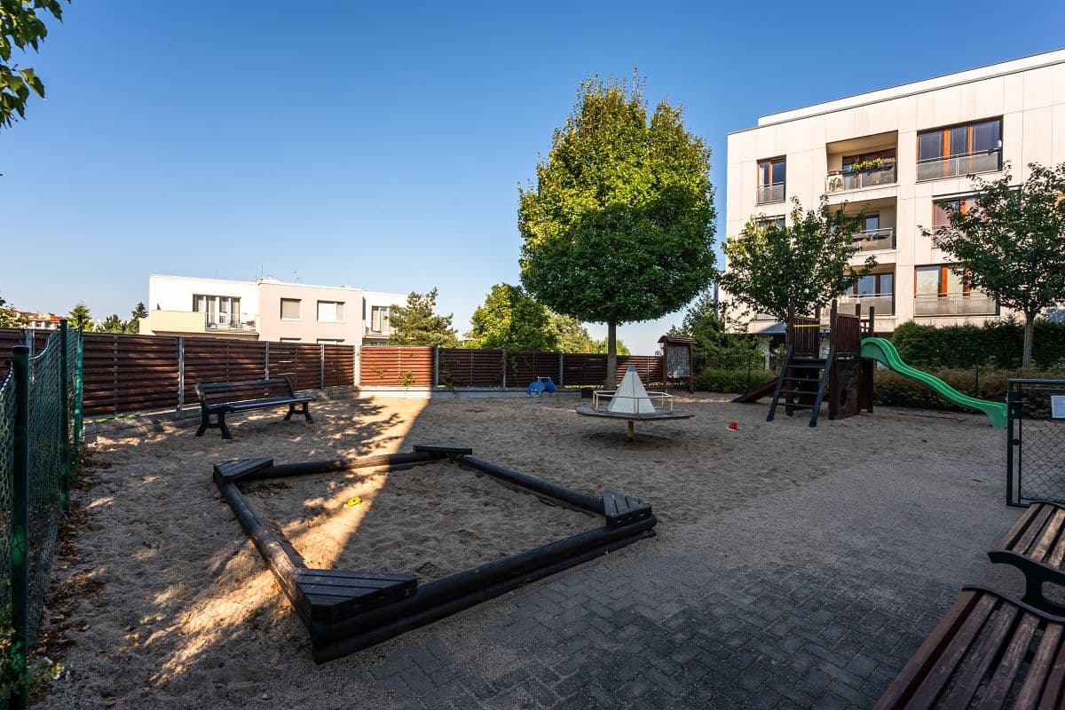 1 bedroom with open-plan kitchen flat to rent, 60 m², Klímova, Prague, Prague 1 bedroom with open-plan kitchen flat to rent, 60 m², Klímova, Prague, Prague