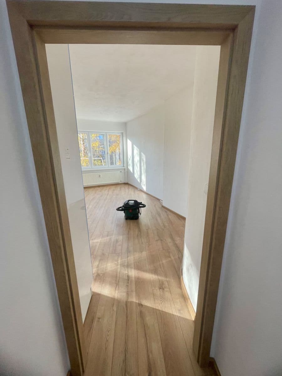 1 bedroom with open-plan kitchen flat to rent, 46 m², Matuškova, Havířov, Moravskoslezský Region 1 bedroom with open-plan kitchen flat to rent, 46 m², Matuškova, Havířov, Moravskoslezský Region