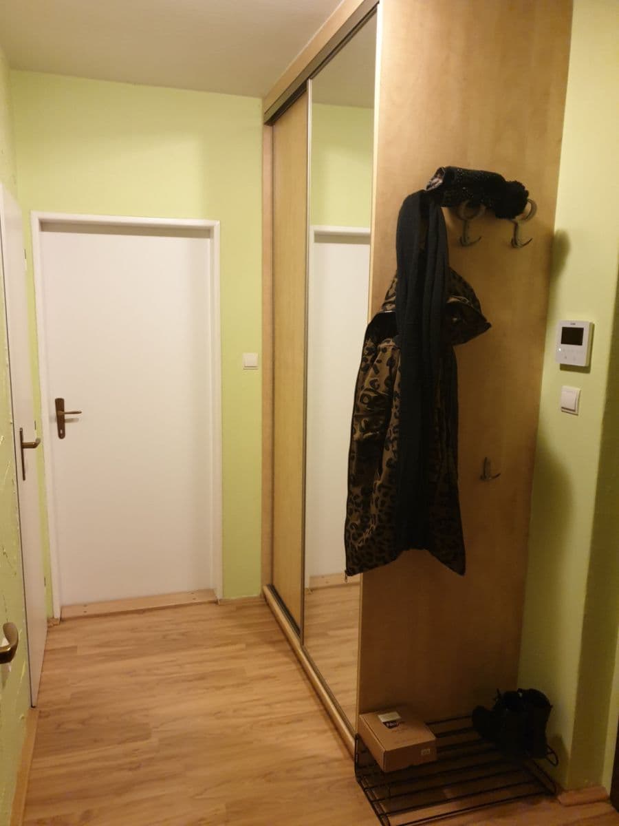 2 bedroom with open-plan kitchen flat to rent, 52 m², tř. 17. listopadu, Přerov, Olomoucký Region 2 bedroom with open-plan kitchen flat to rent, 52 m², tř. 17. listopadu, Přerov, Olomoucký Region