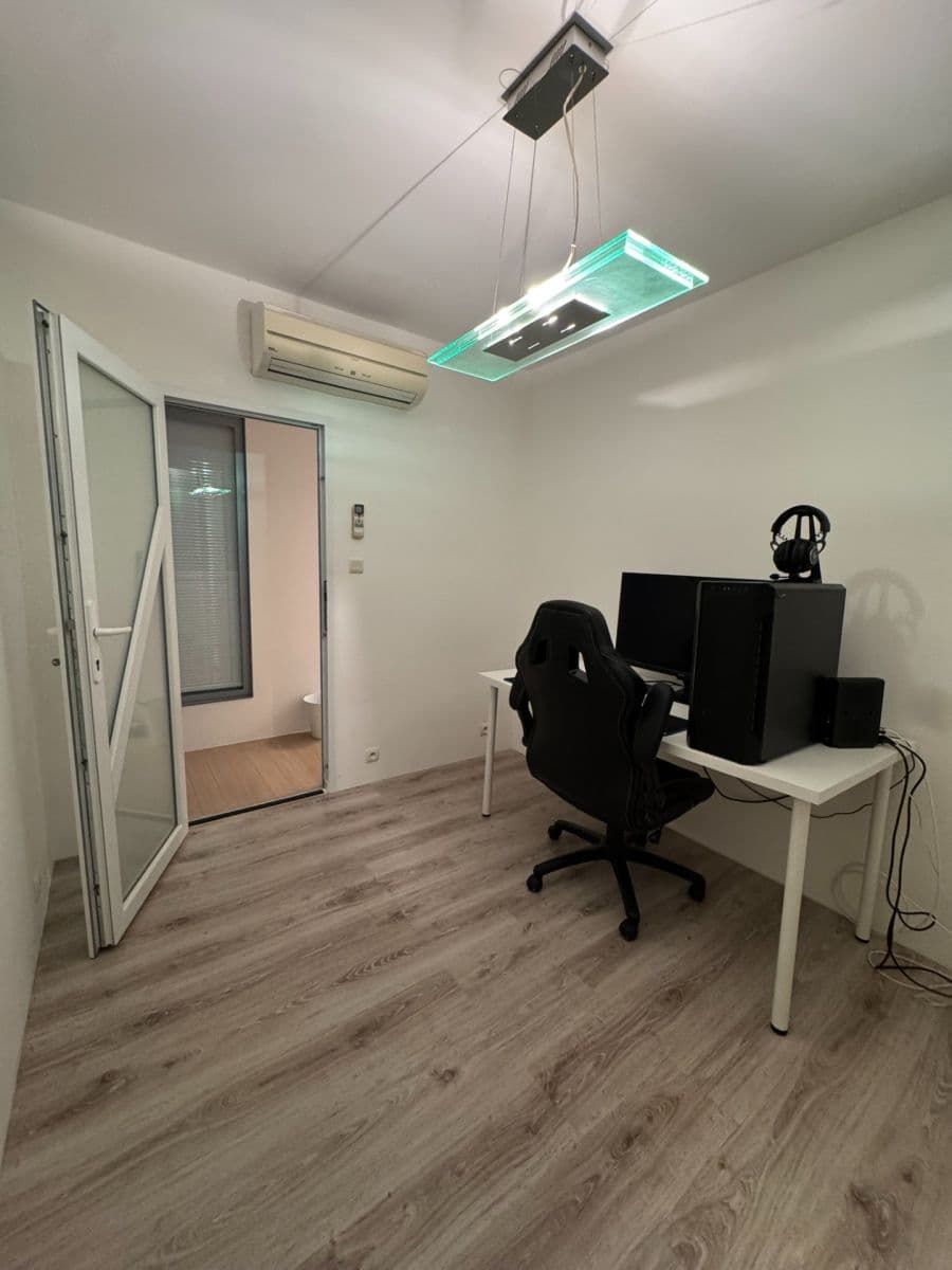 2 bedroom with open-plan kitchen flat to rent, 65 m², Norská, Kladno, Středočeský Region 2 bedroom with open-plan kitchen flat to rent, 65 m², Norská, Kladno, Středočeský Region