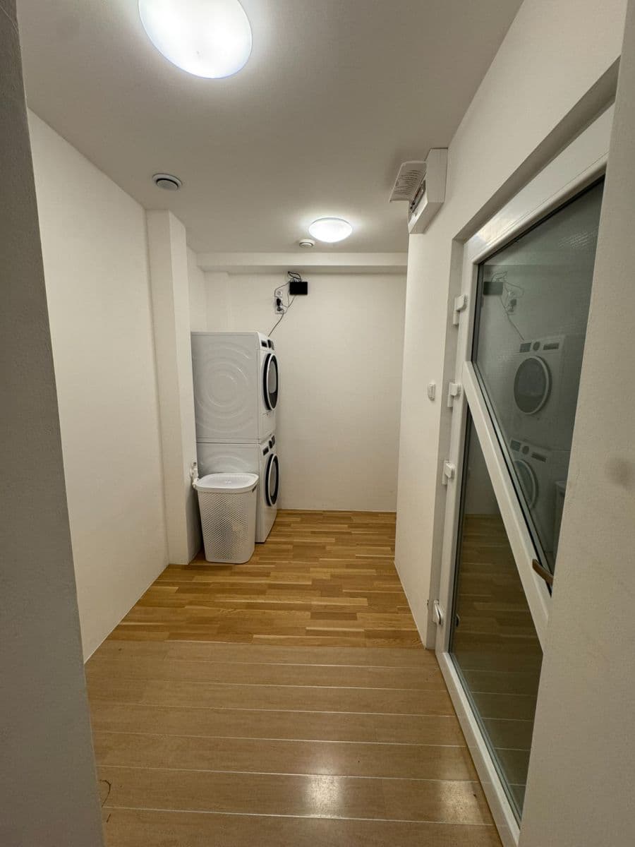 2 bedroom with open-plan kitchen flat to rent, 65 m², Norská, Kladno, Středočeský Region 2 bedroom with open-plan kitchen flat to rent, 65 m², Norská, Kladno, Středočeský Region