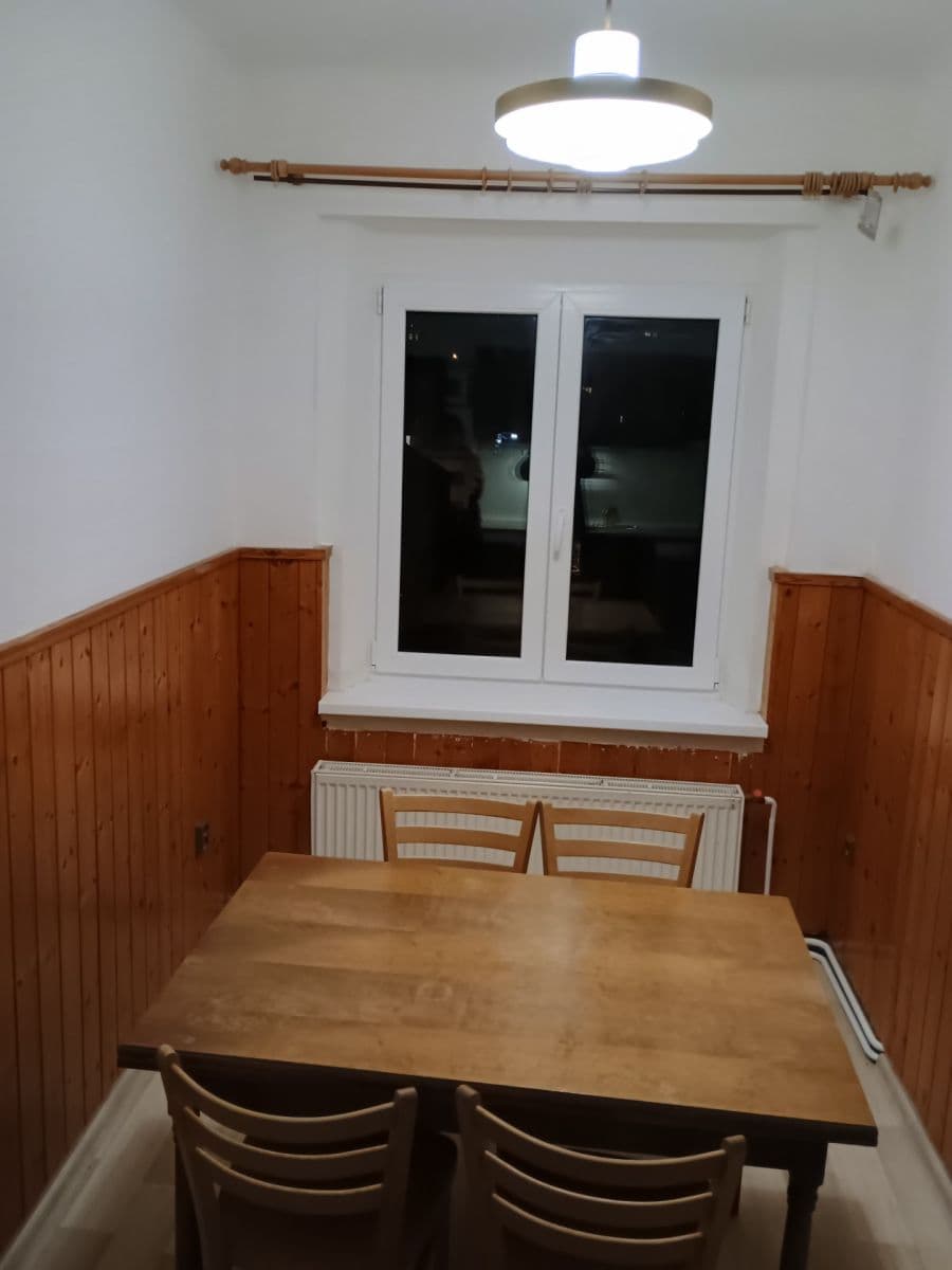 3 bedroom flat to rent, 85 m², Na Truhlářce, Prague, Prague 3 bedroom flat to rent, 85 m², Na Truhlářce, Prague, Prague