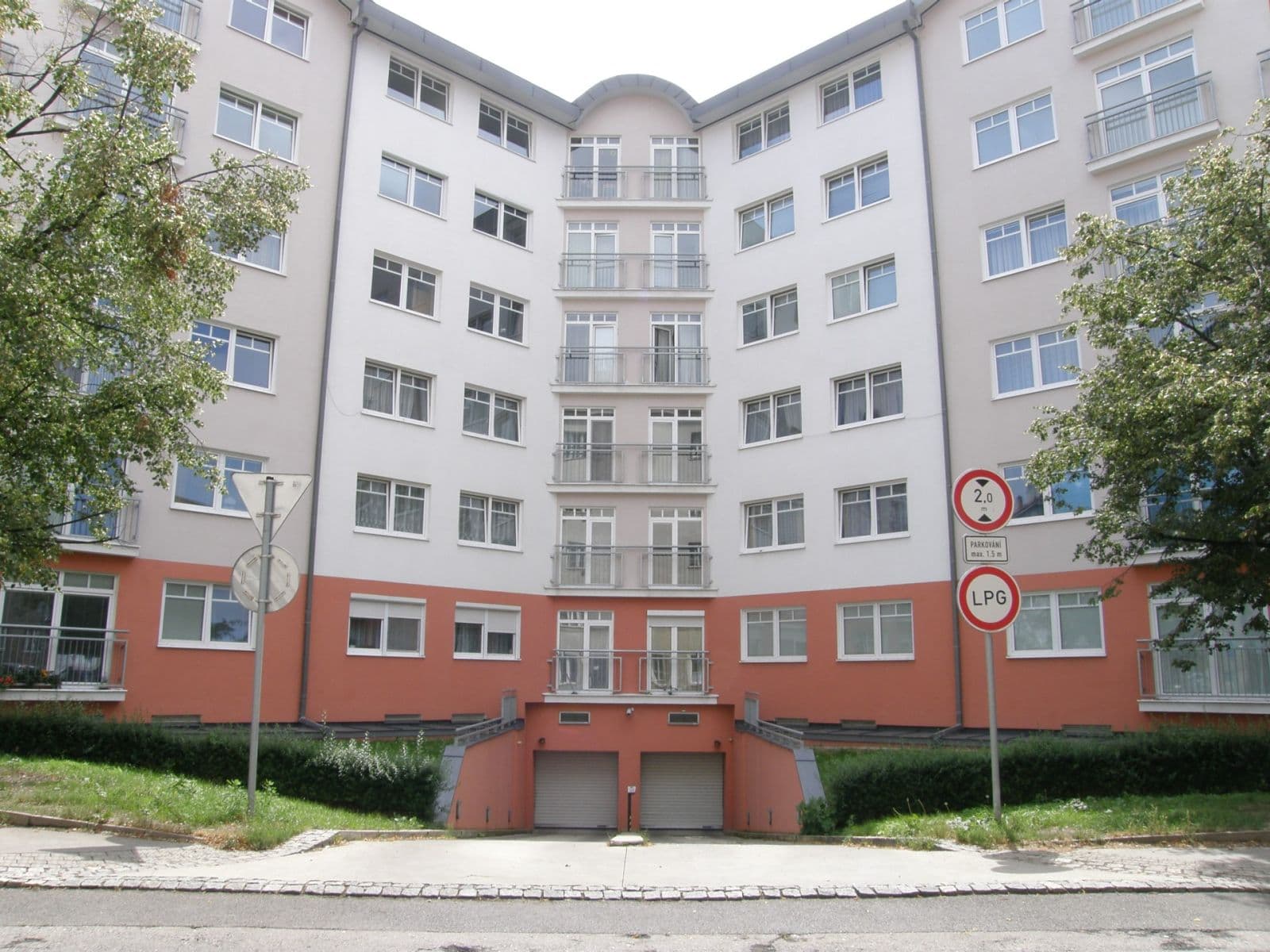 garage to rent, 10 m², Přípotoční, Prague, Prague garage to rent, 10 m², Přípotoční, Prague, Prague