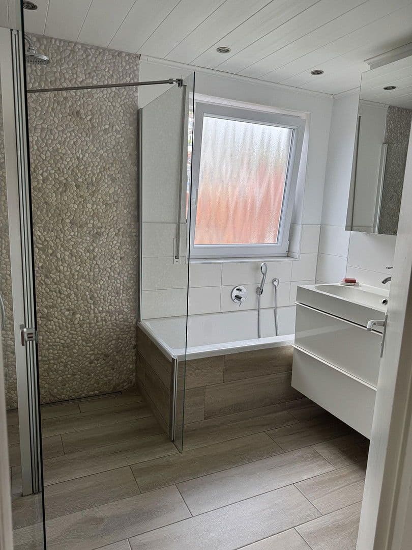 3 bedroom with open-plan kitchen flat for sale, 100 m², Leonberg, Baden-Württemberg 3 bedroom with open-plan kitchen flat for sale, 100 m², Leonberg, Baden-Württemberg