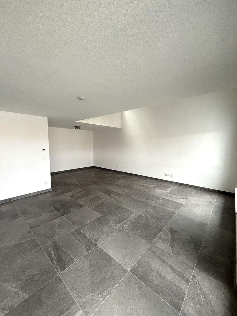 5 bedroom flat to rent, 200 m², Sindelfingen, Baden-Württemberg 5 bedroom flat to rent, 200 m², Sindelfingen, Baden-Württemberg