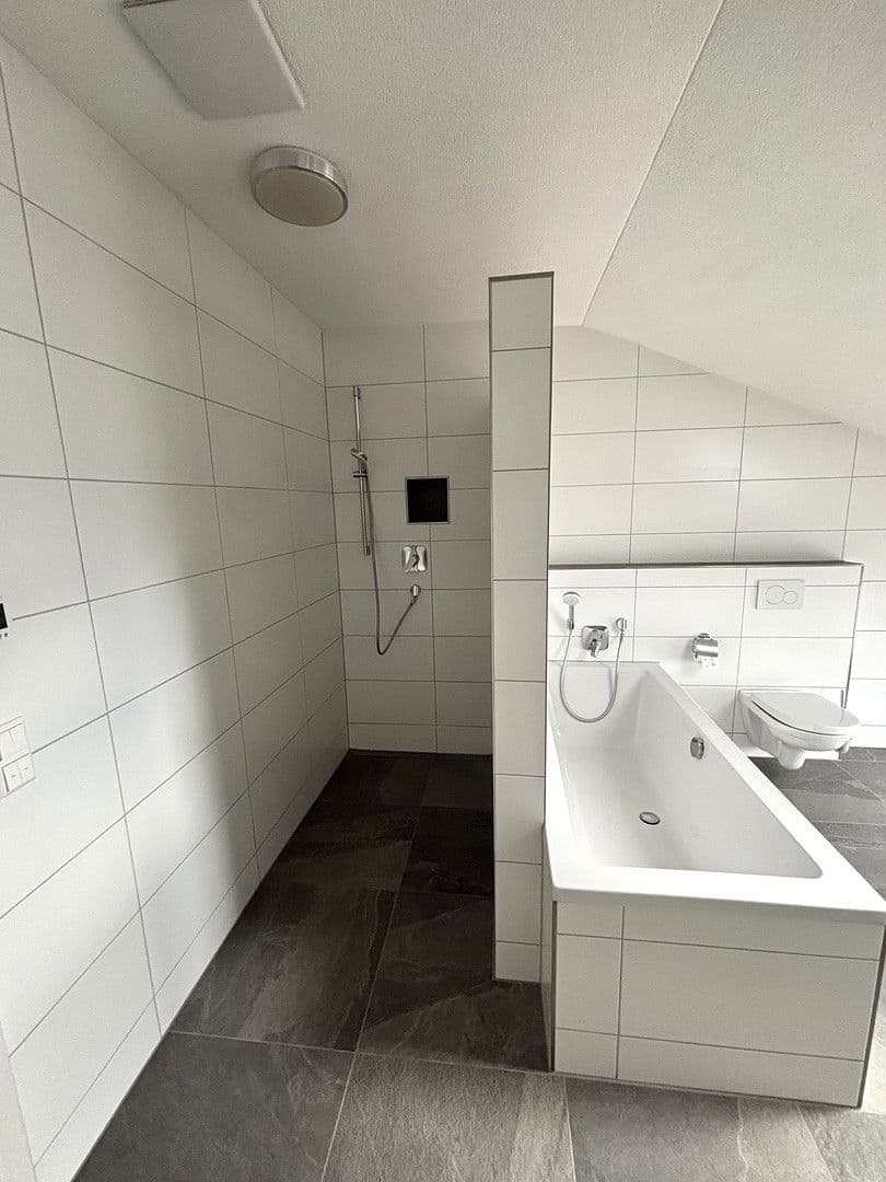 5 bedroom flat to rent, 200 m², Sindelfingen, Baden-Württemberg 5 bedroom flat to rent, 200 m², Sindelfingen, Baden-Württemberg