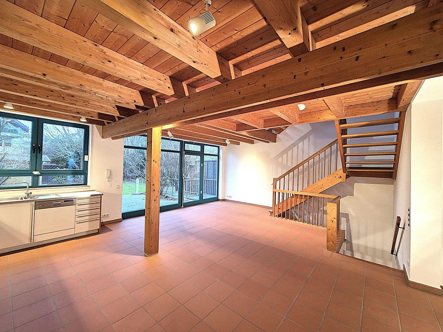 house to rent, 200 m², Frankfurt, Hesse house to rent, 200 m², Frankfurt, Hesse