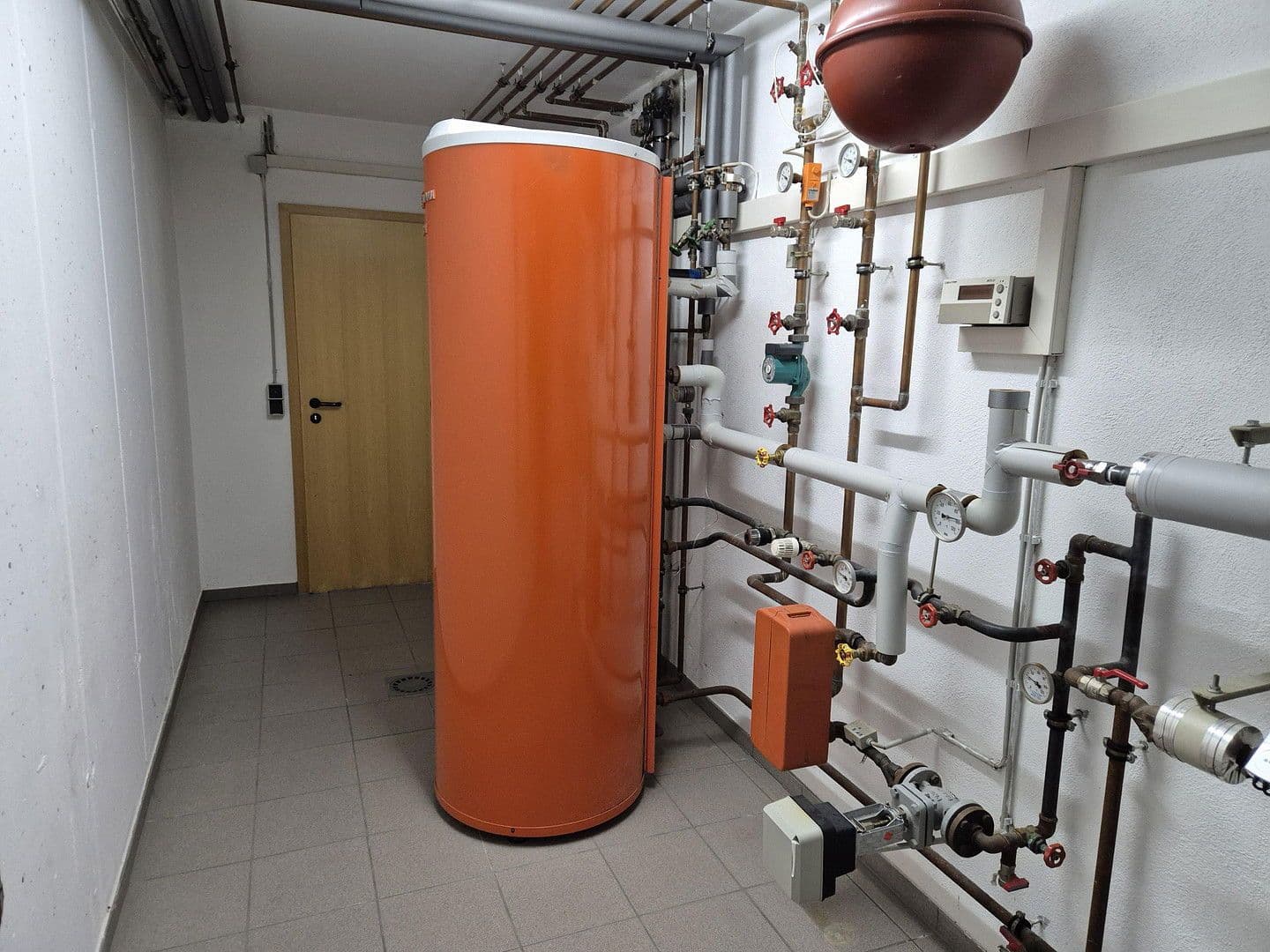 house to rent, 200 m², Frankfurt, Hesse house to rent, 200 m², Frankfurt, Hesse