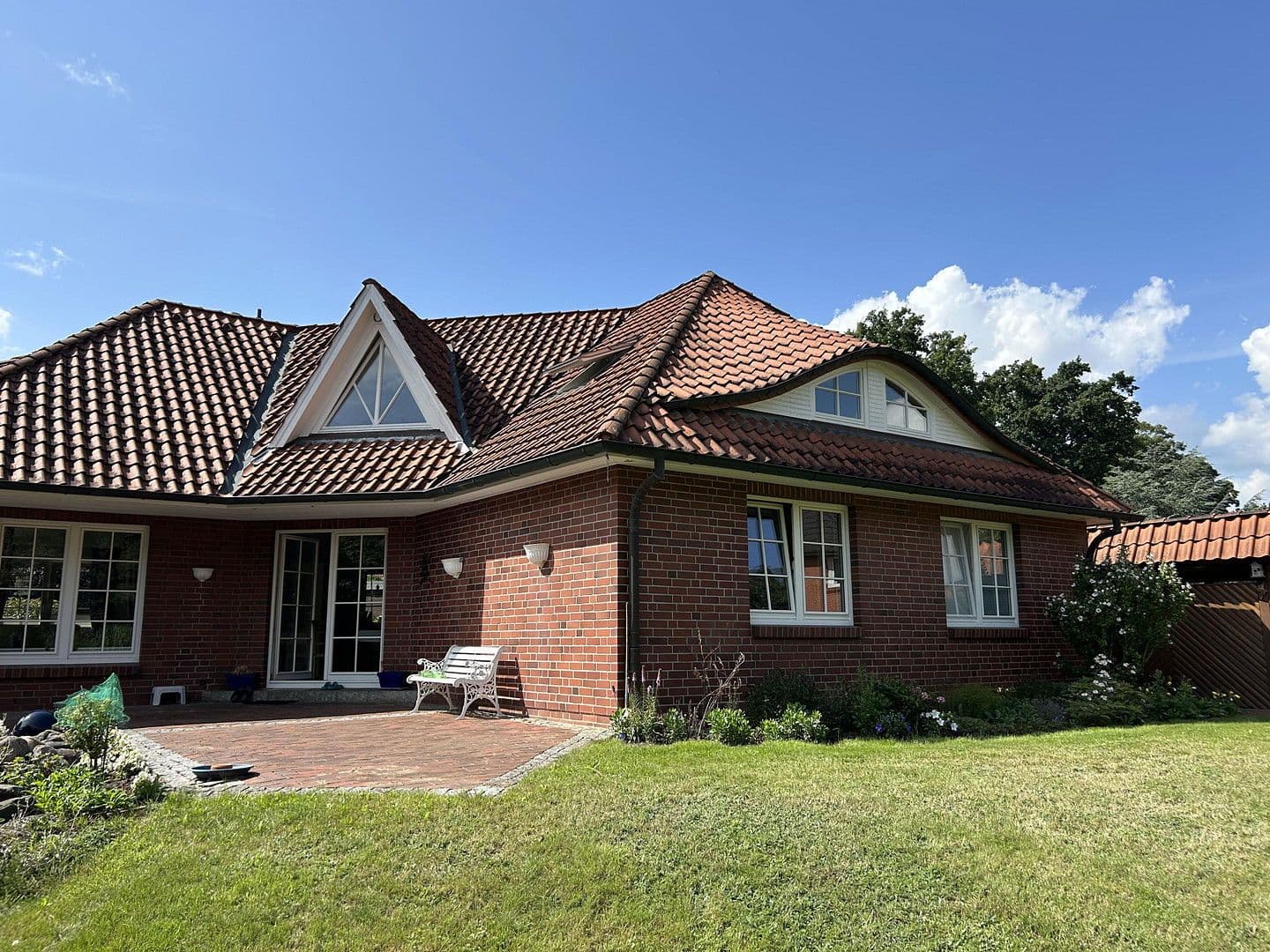 house for sale, 201 m², Neu Wulmstorf, Lower Saxony house for sale, 201 m², Neu Wulmstorf, Lower Saxony