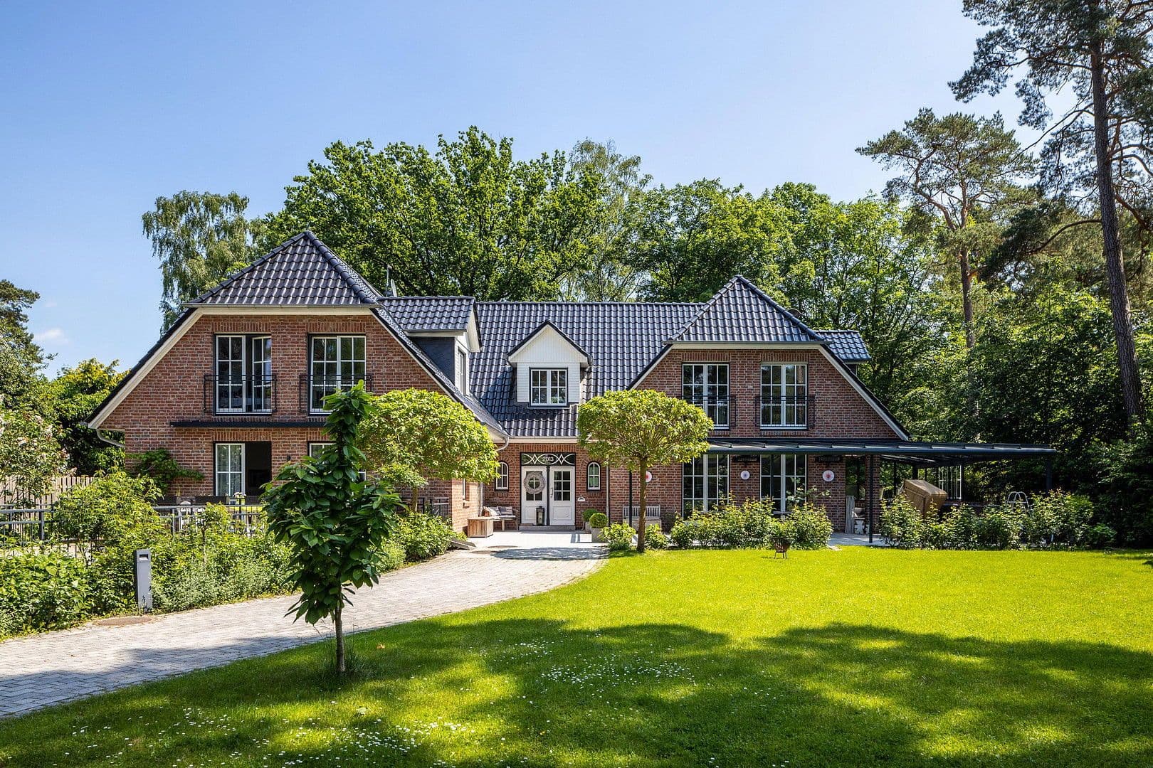 house for sale, 440 m², Nibelungenweg 22, Hamburg, Hamburg house for sale, 440 m², Nibelungenweg 22, Hamburg, Hamburg