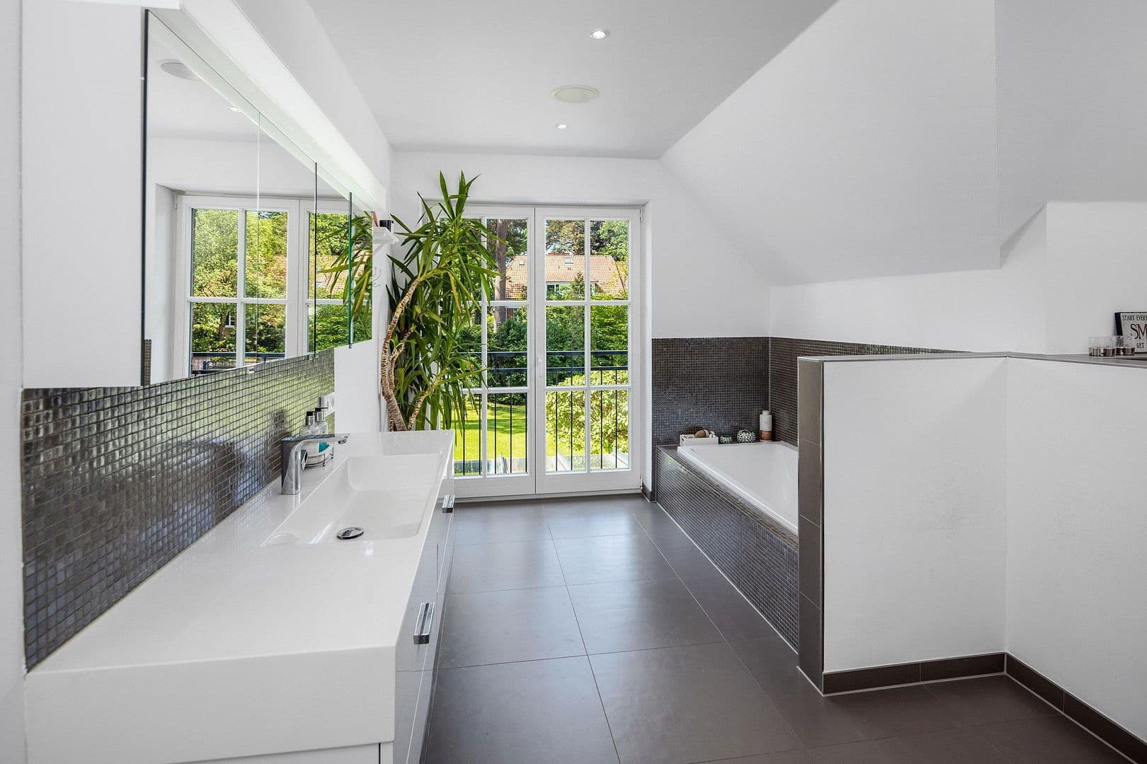 house for sale, 440 m², Nibelungenweg 22, Hamburg, Hamburg house for sale, 440 m², Nibelungenweg 22, Hamburg, Hamburg