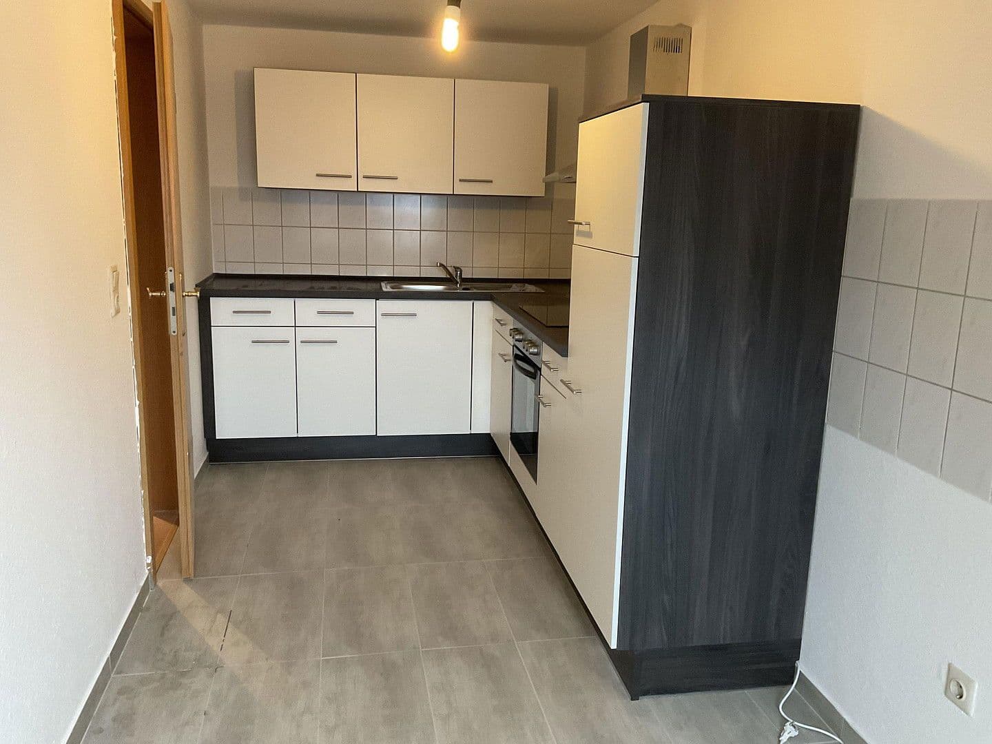 3 bedroom flat to rent, 100 m², Naumburg (Saale), Saxony-Anhalt 3 bedroom flat to rent, 100 m², Naumburg (Saale), Saxony-Anhalt