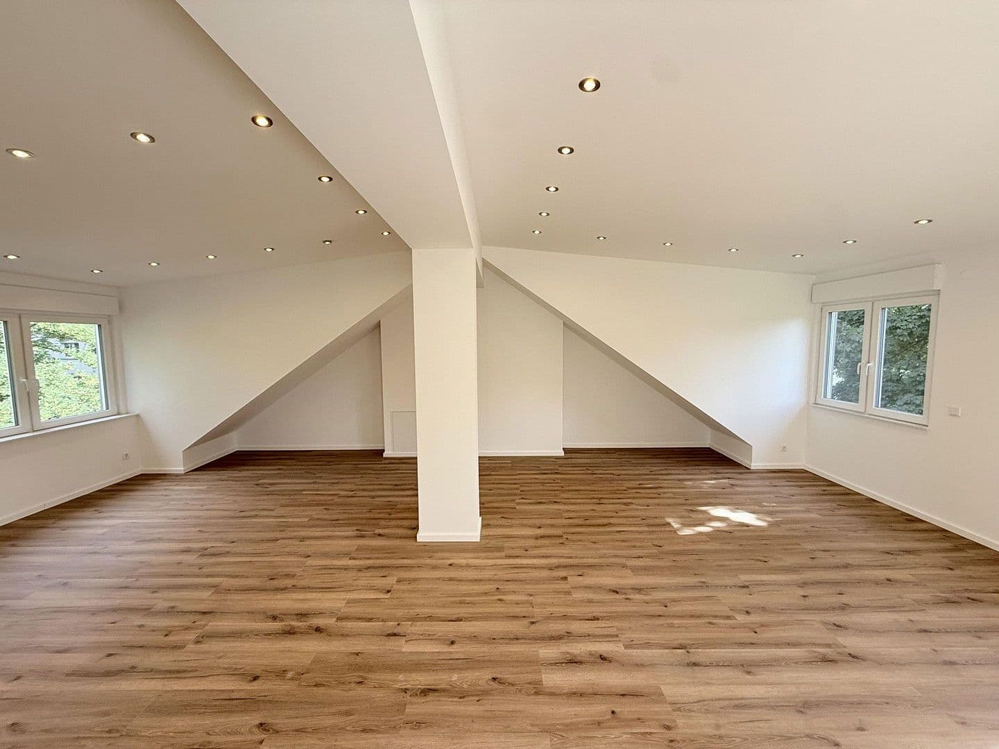 3 bedroom flat to rent, 98 m², Königsberger Straße, Oberhausen, North Rhine-Westphalia 3 bedroom flat to rent, 98 m², Königsberger Straße, Oberhausen, North Rhine-Westphalia