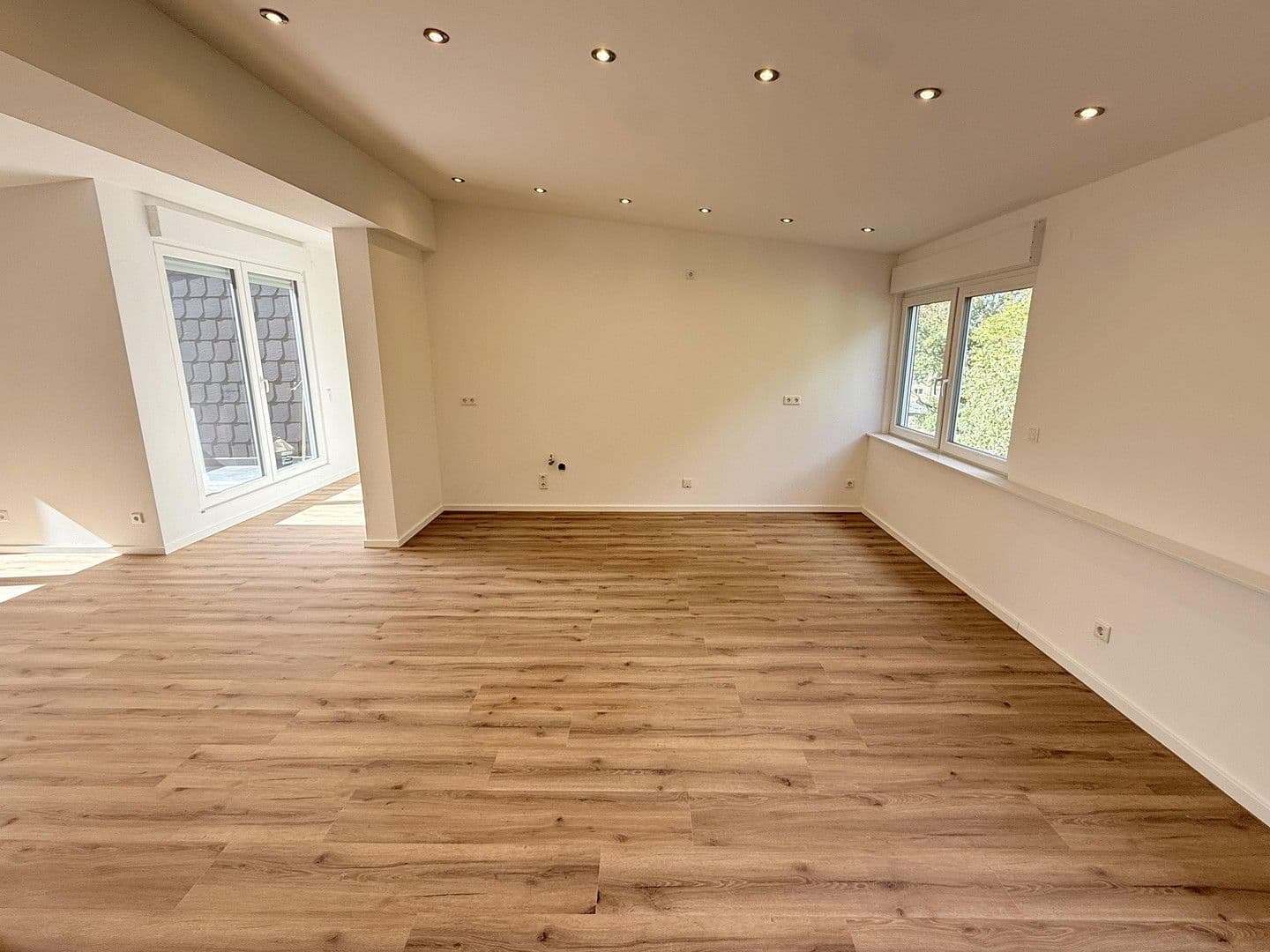 3 bedroom flat to rent, 98 m², Königsberger Straße, Oberhausen, North Rhine-Westphalia 3 bedroom flat to rent, 98 m², Königsberger Straße, Oberhausen, North Rhine-Westphalia