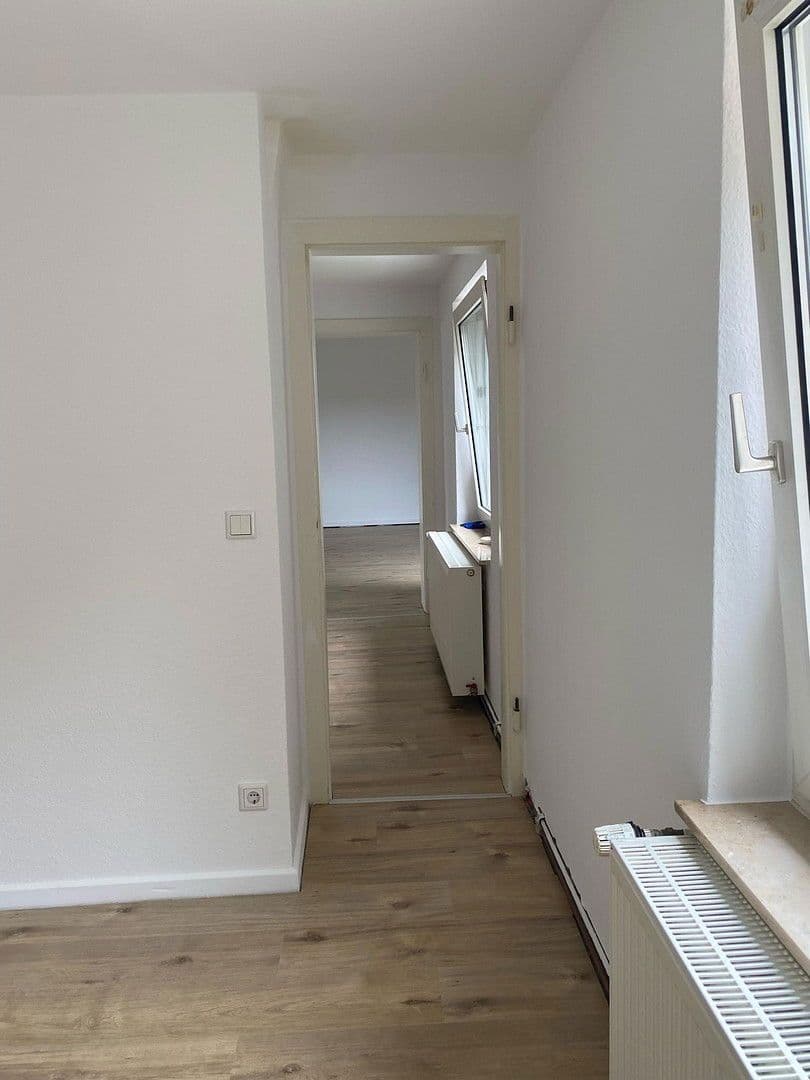 4 bedroom flat to rent, 68 m², Schützenstr. 75, Remscheid, North Rhine-Westphalia 4 bedroom flat to rent, 68 m², Schützenstr. 75, Remscheid, North Rhine-Westphalia