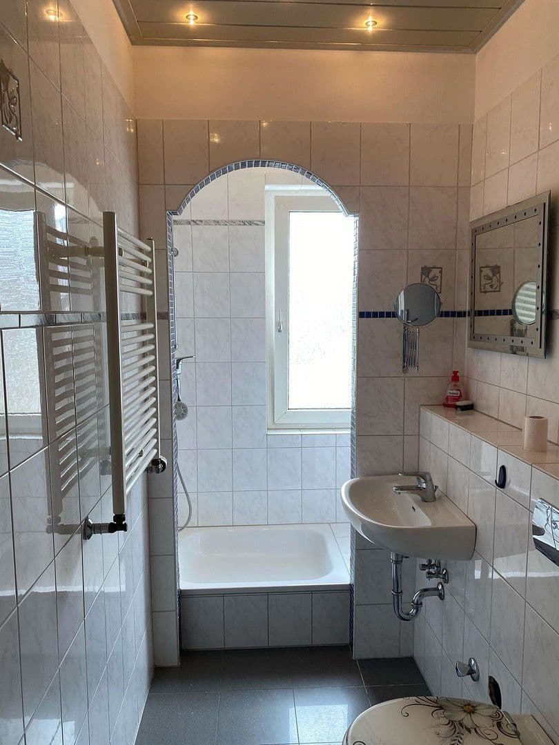 4 bedroom flat to rent, 68 m², Schützenstr. 75, Remscheid, North Rhine-Westphalia 4 bedroom flat to rent, 68 m², Schützenstr. 75, Remscheid, North Rhine-Westphalia