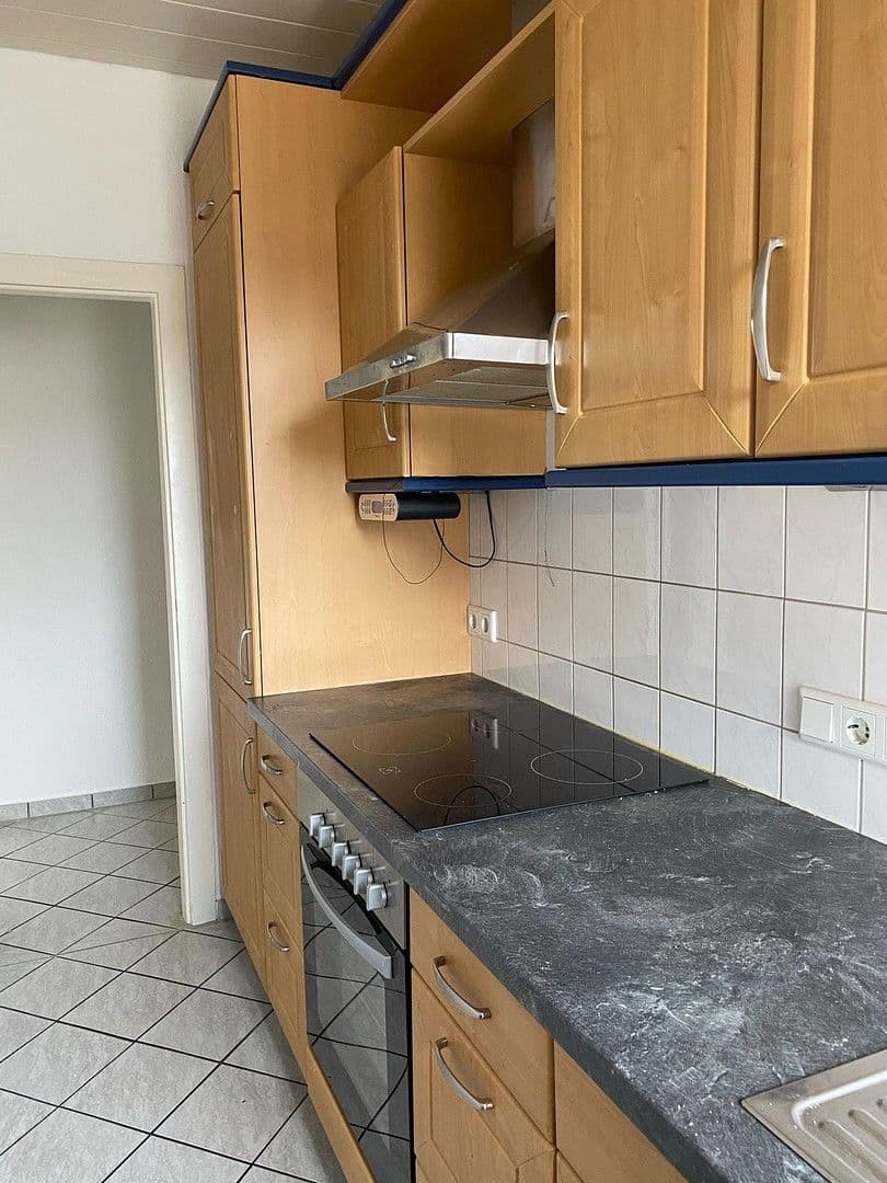 4 bedroom flat to rent, 68 m², Schützenstr. 75, Remscheid, North Rhine-Westphalia 4 bedroom flat to rent, 68 m², Schützenstr. 75, Remscheid, North Rhine-Westphalia