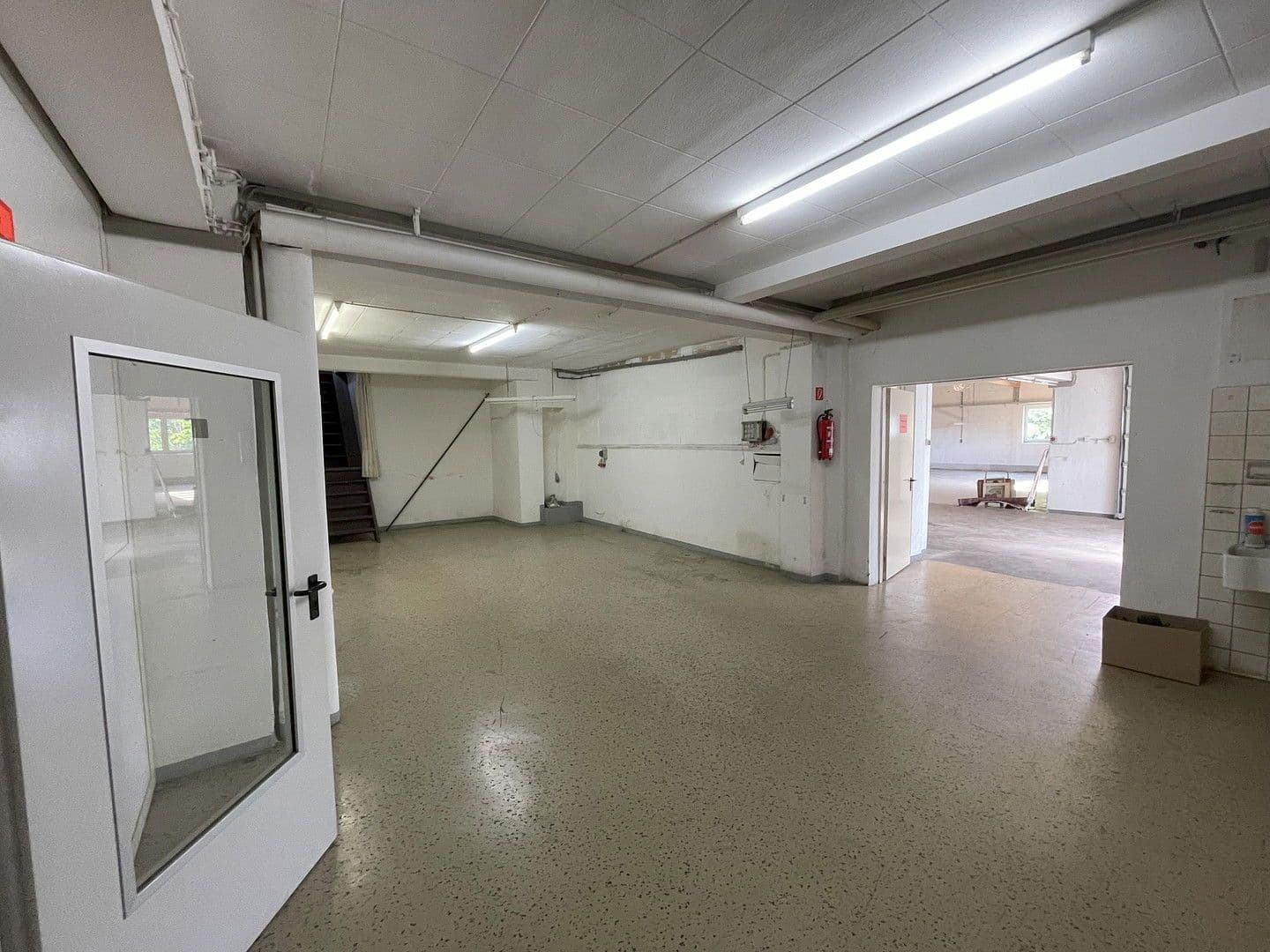 non-residential property for sale, 2,765 m², Sundern, North Rhine-Westphalia non-residential property for sale, 2,765 m², Sundern, North Rhine-Westphalia