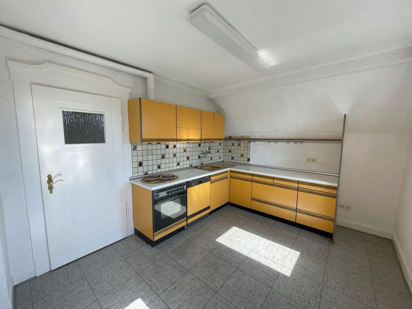 non-residential property for sale, 2,765 m², Sundern, North Rhine-Westphalia non-residential property for sale, 2,765 m², Sundern, North Rhine-Westphalia