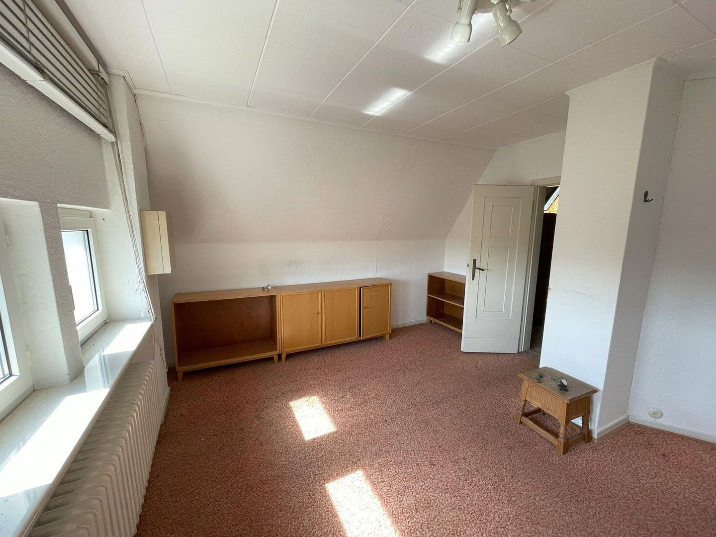 non-residential property for sale, 2,765 m², Sundern, North Rhine-Westphalia non-residential property for sale, 2,765 m², Sundern, North Rhine-Westphalia