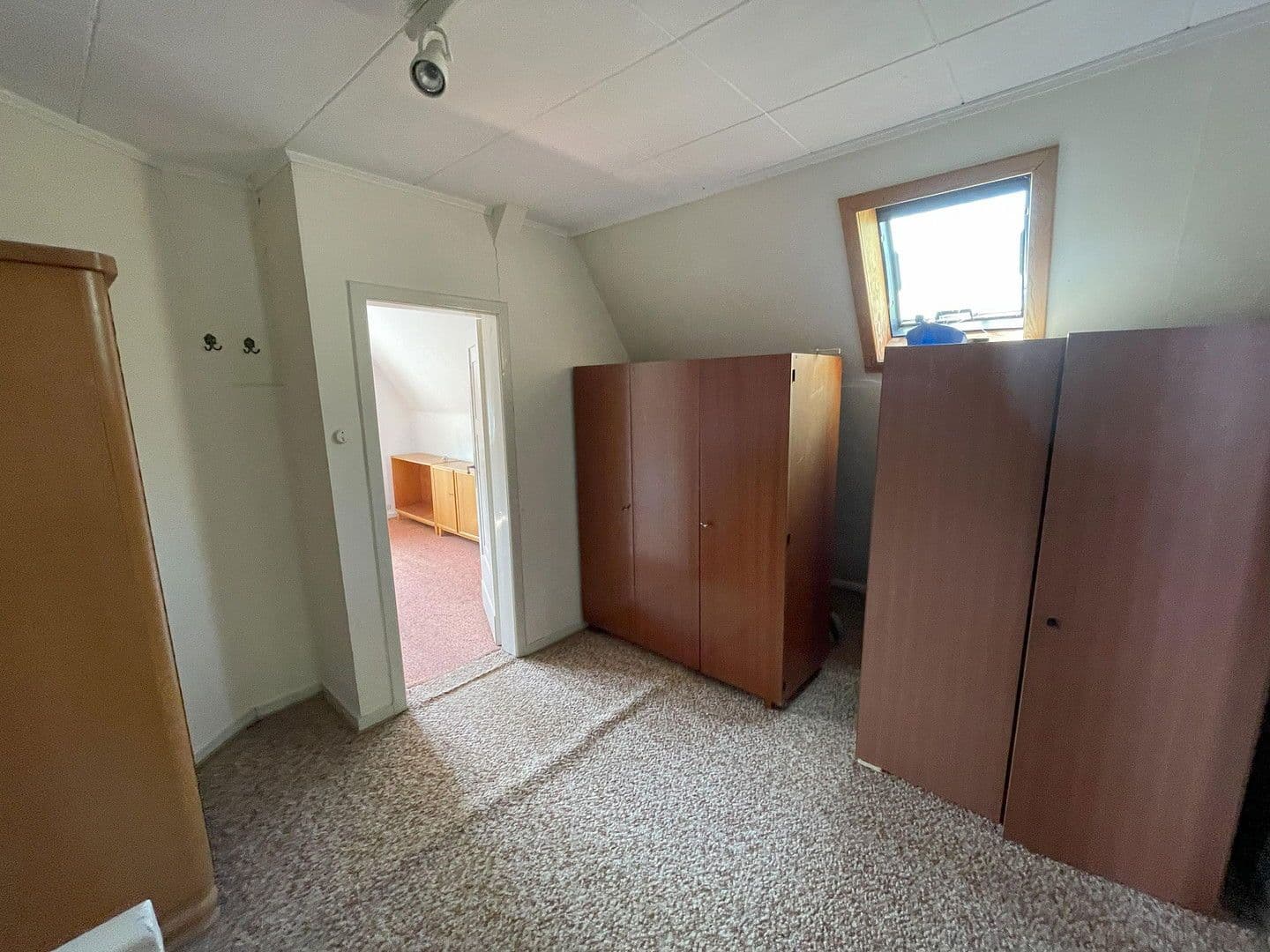 non-residential property for sale, 2,765 m², Sundern, North Rhine-Westphalia non-residential property for sale, 2,765 m², Sundern, North Rhine-Westphalia