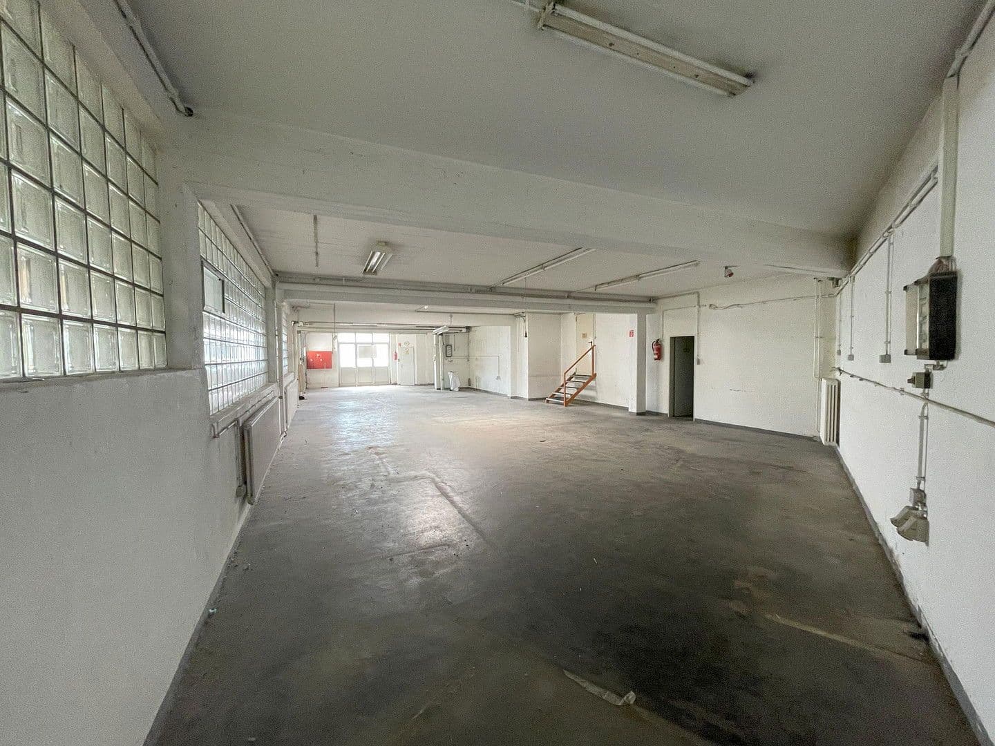 non-residential property for sale, 2,765 m², Sundern, North Rhine-Westphalia non-residential property for sale, 2,765 m², Sundern, North Rhine-Westphalia