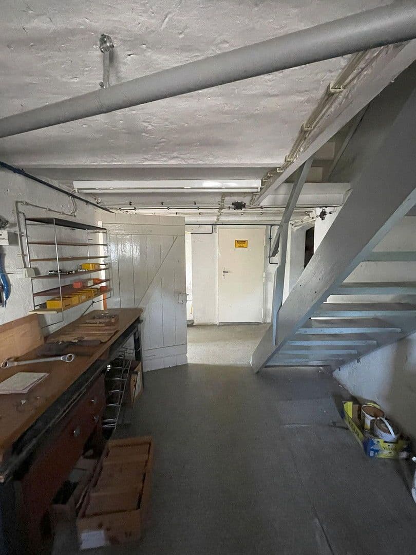 non-residential property for sale, 2,765 m², Sundern, North Rhine-Westphalia non-residential property for sale, 2,765 m², Sundern, North Rhine-Westphalia