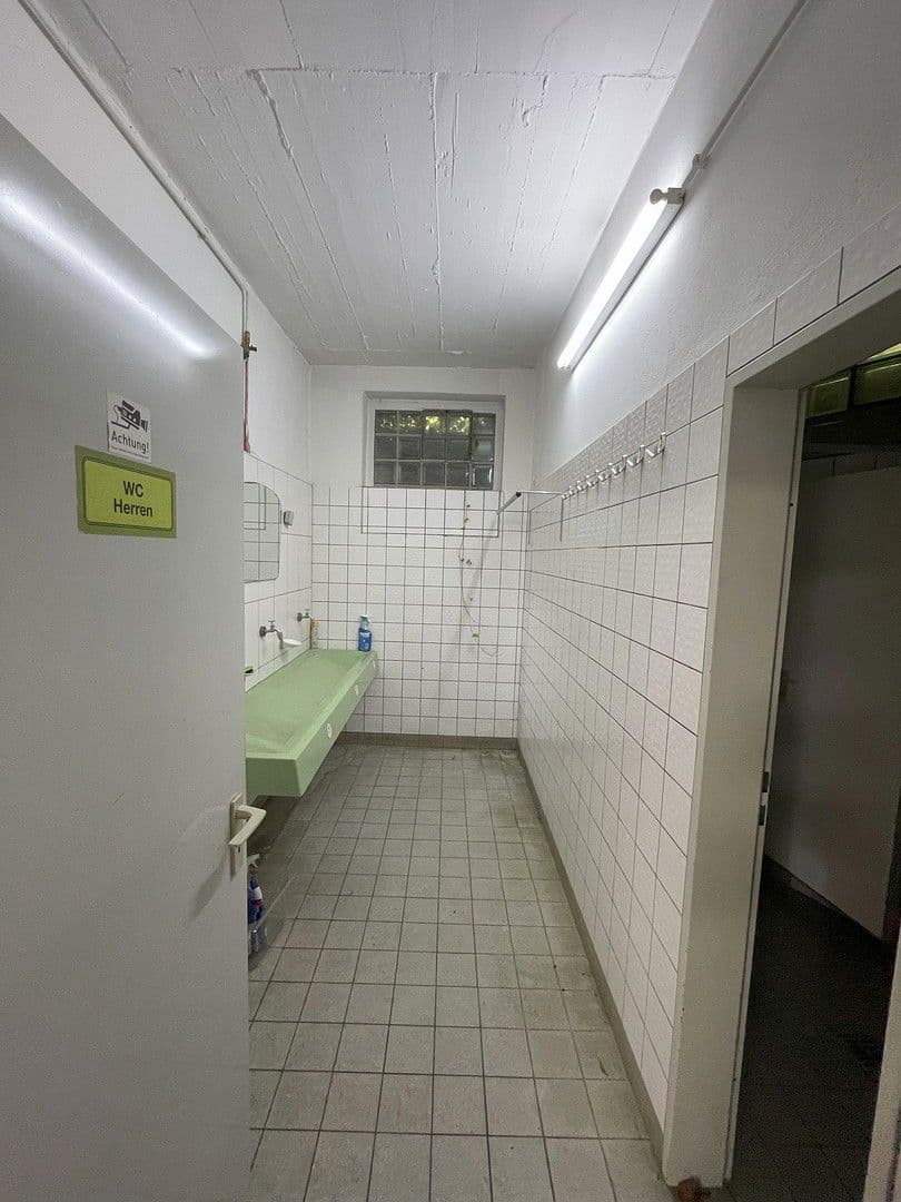 non-residential property for sale, 2,765 m², Sundern, North Rhine-Westphalia non-residential property for sale, 2,765 m², Sundern, North Rhine-Westphalia