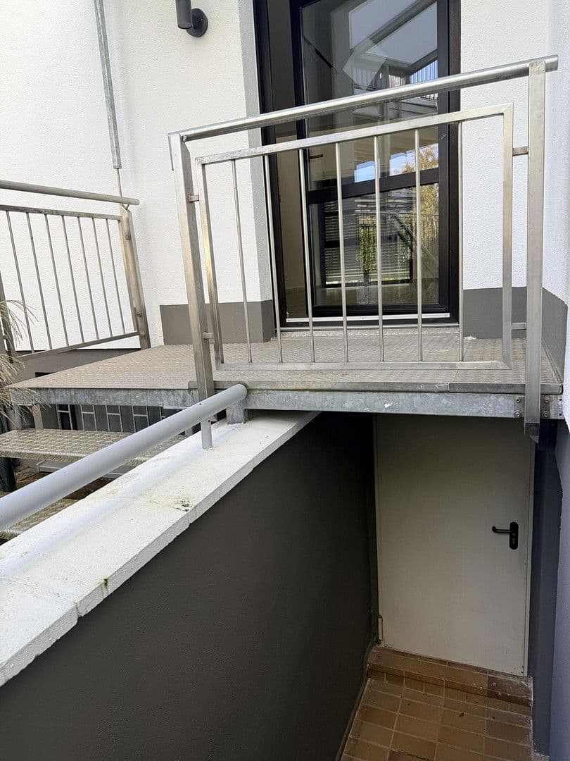 1 bedroom with open-plan kitchen flat to rent, 115 m², Rodenbach, Hesse 1 bedroom with open-plan kitchen flat to rent, 115 m², Rodenbach, Hesse