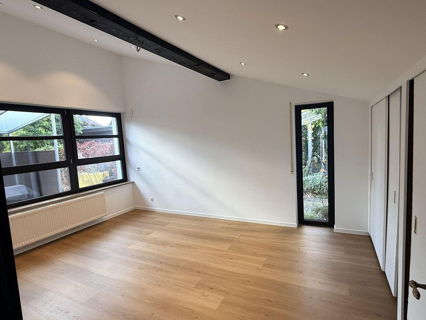 1 bedroom with open-plan kitchen flat to rent, 115 m², Rodenbach, Hesse 1 bedroom with open-plan kitchen flat to rent, 115 m², Rodenbach, Hesse