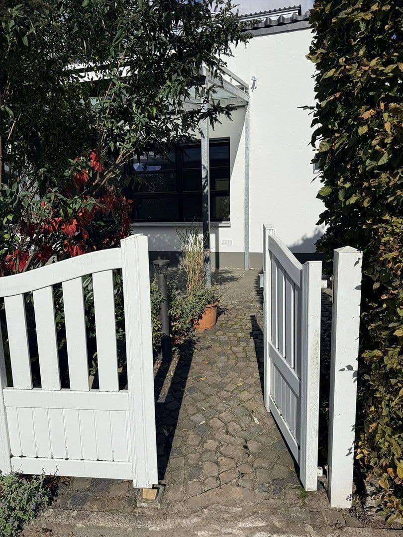 1 bedroom with open-plan kitchen flat to rent, 115 m², Rodenbach, Hesse 1 bedroom with open-plan kitchen flat to rent, 115 m², Rodenbach, Hesse