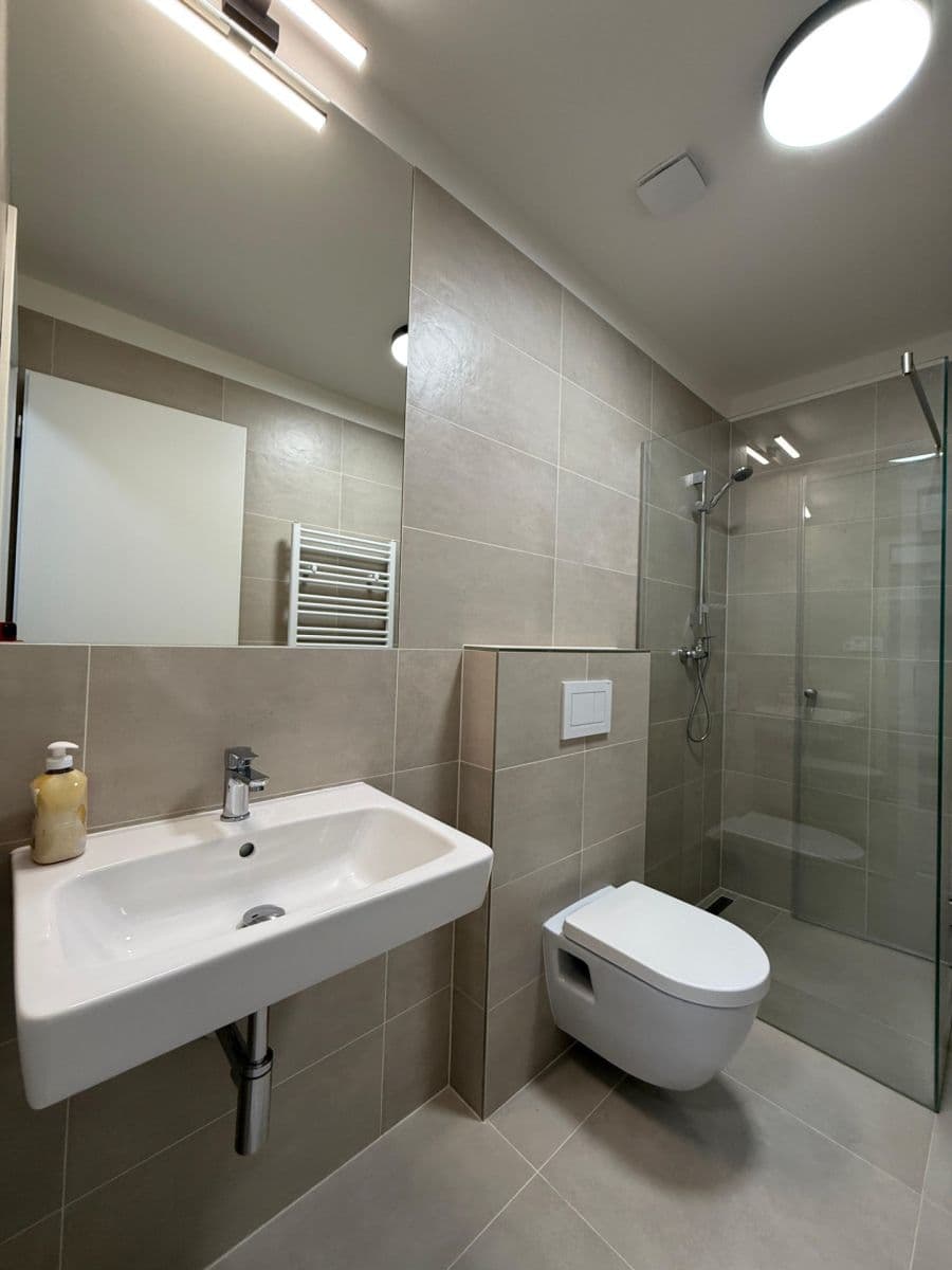 Studio flat to rent, 17 m², Hloušecká, Kutná Hora, Středočeský Region Studio flat to rent, 17 m², Hloušecká, Kutná Hora, Středočeský Region