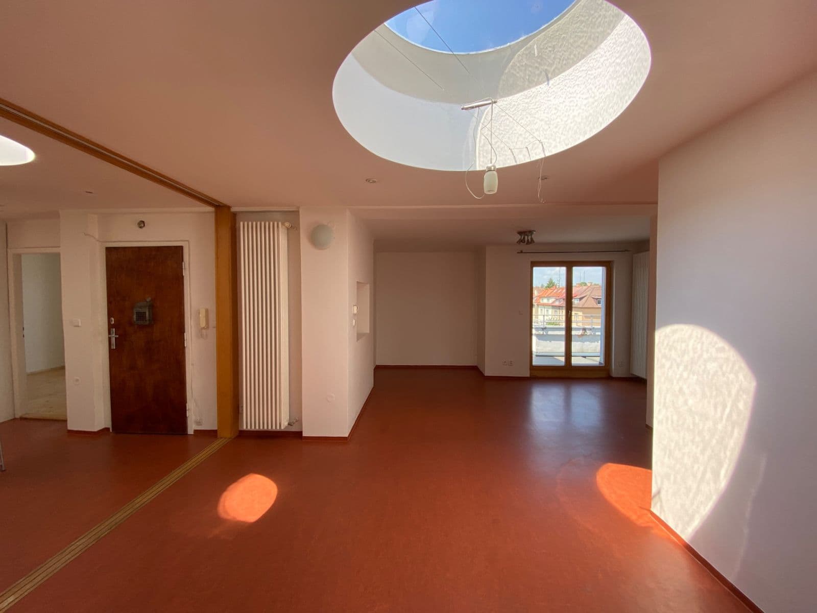 4 bedroom with open-plan kitchen flat to rent, 105 m², Za Vokovickou vozovnou, Prague, Prague 4 bedroom with open-plan kitchen flat to rent, 105 m², Za Vokovickou vozovnou, Prague, Prague