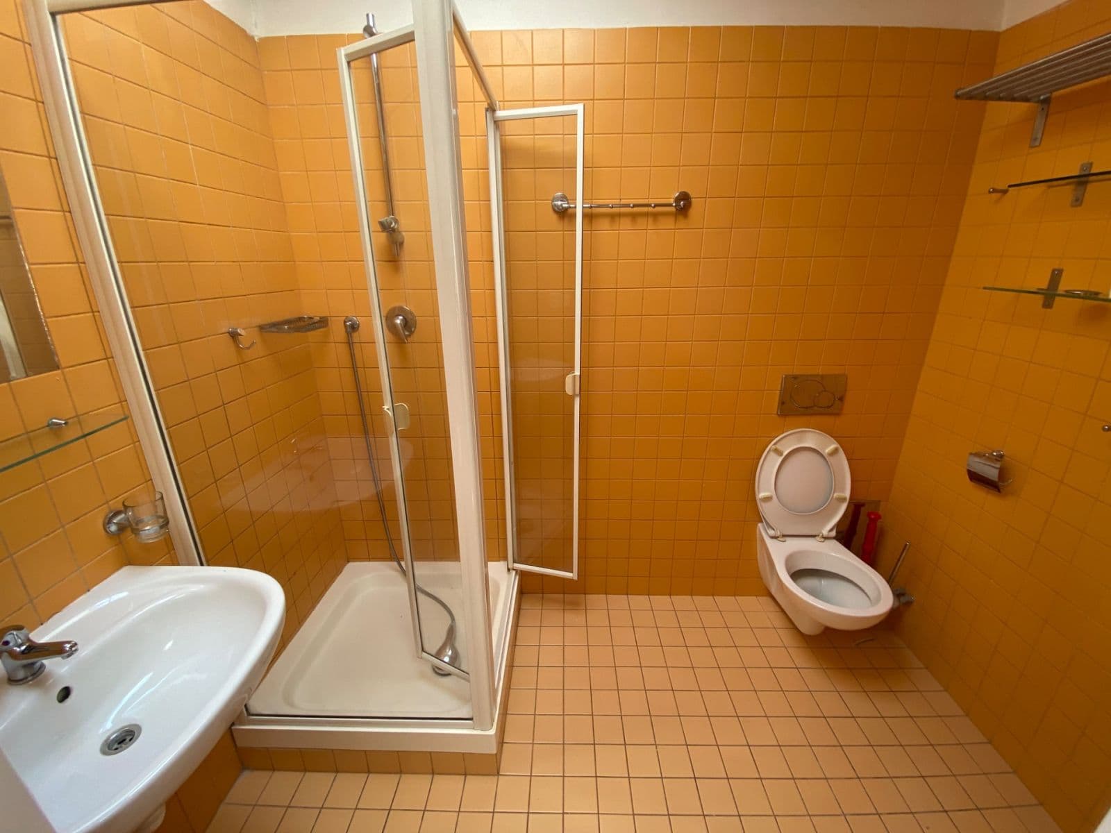 4 bedroom with open-plan kitchen flat to rent, 105 m², Za Vokovickou vozovnou, Prague, Prague 4 bedroom with open-plan kitchen flat to rent, 105 m², Za Vokovickou vozovnou, Prague, Prague