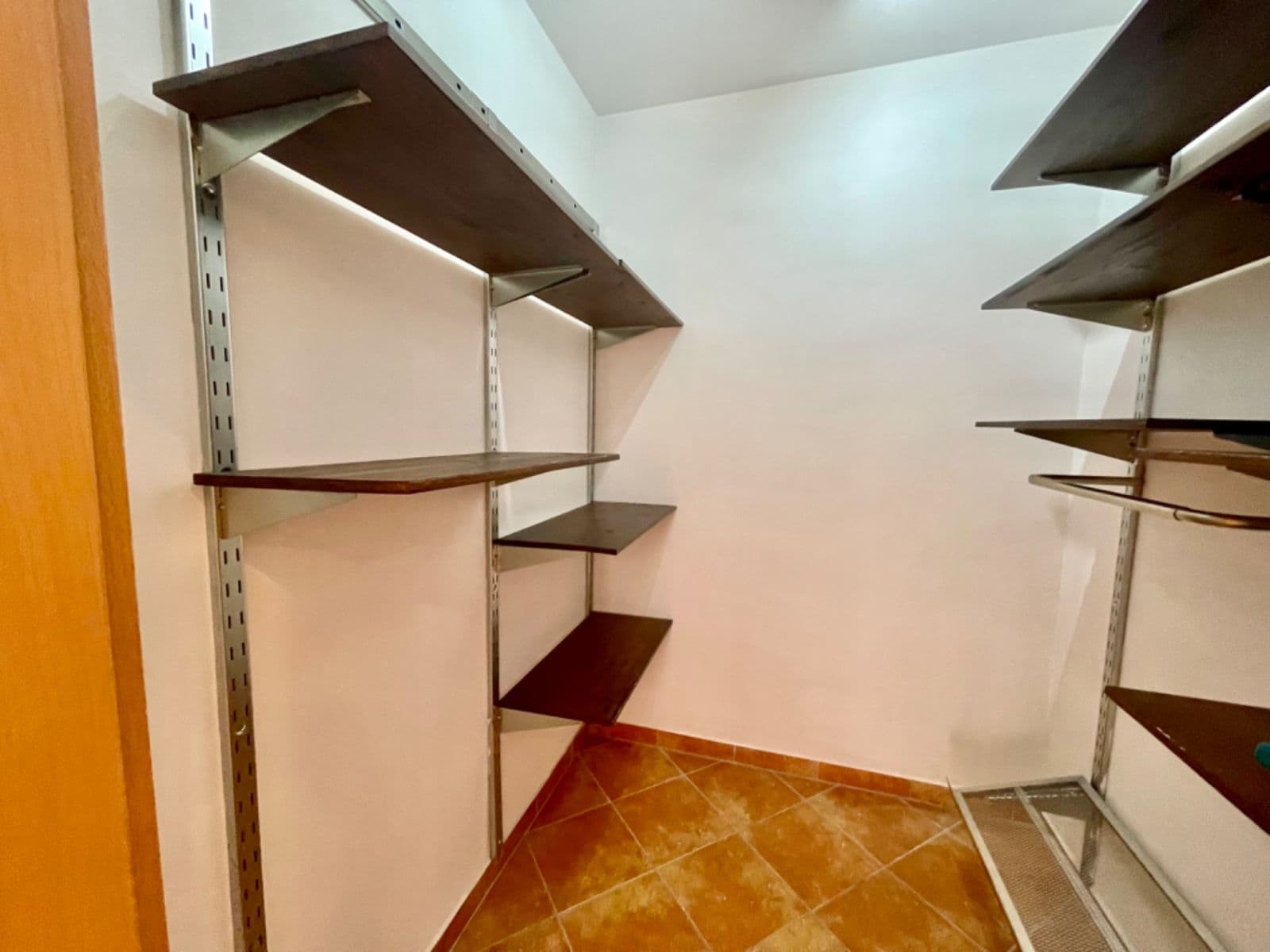 1 bedroom with open-plan kitchen flat to rent, 58 m², Raichlova, Prague, Prague 1 bedroom with open-plan kitchen flat to rent, 58 m², Raichlova, Prague, Prague